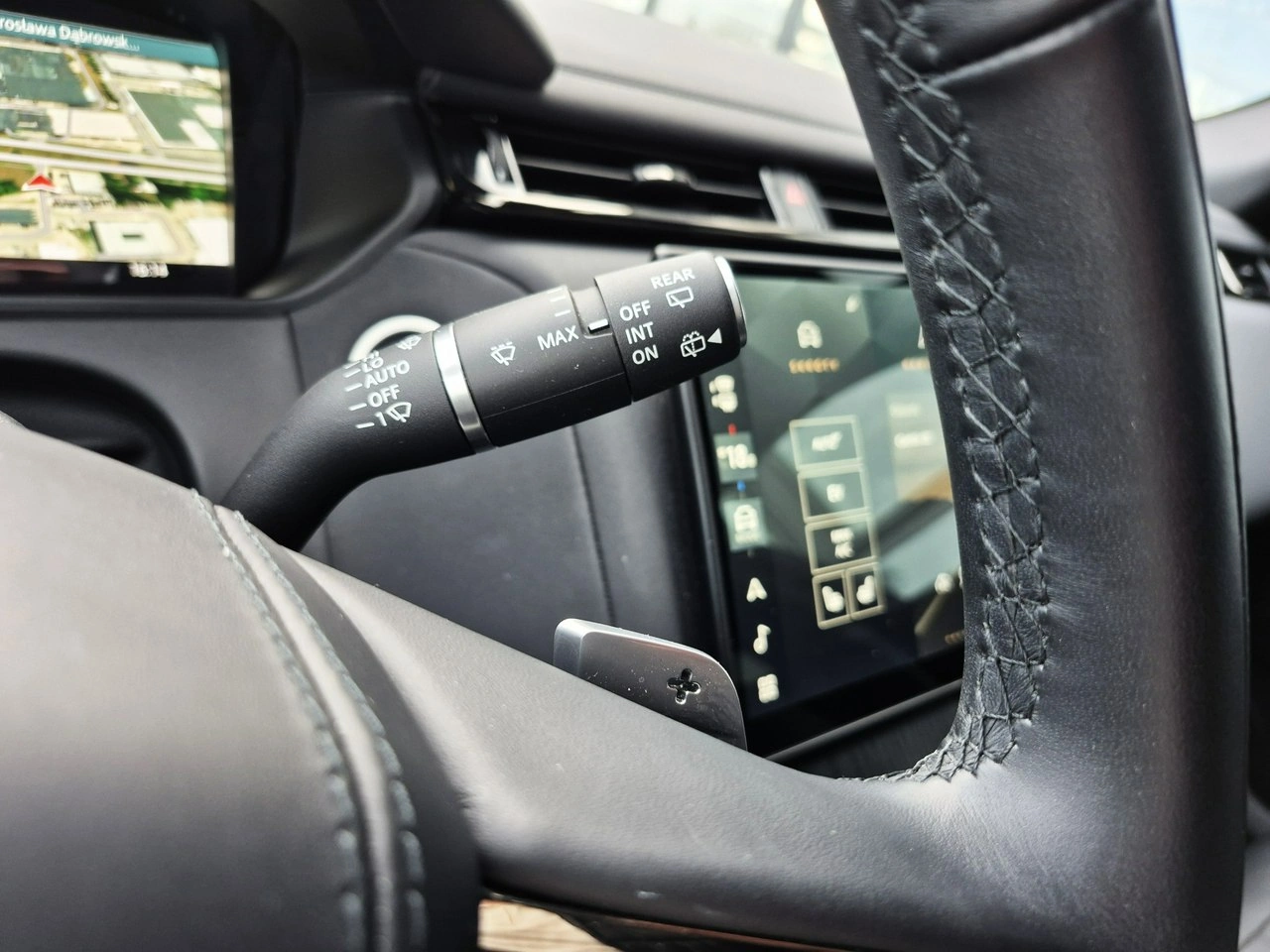 Land Rover Range Rover Velar - Zdjęcie 33