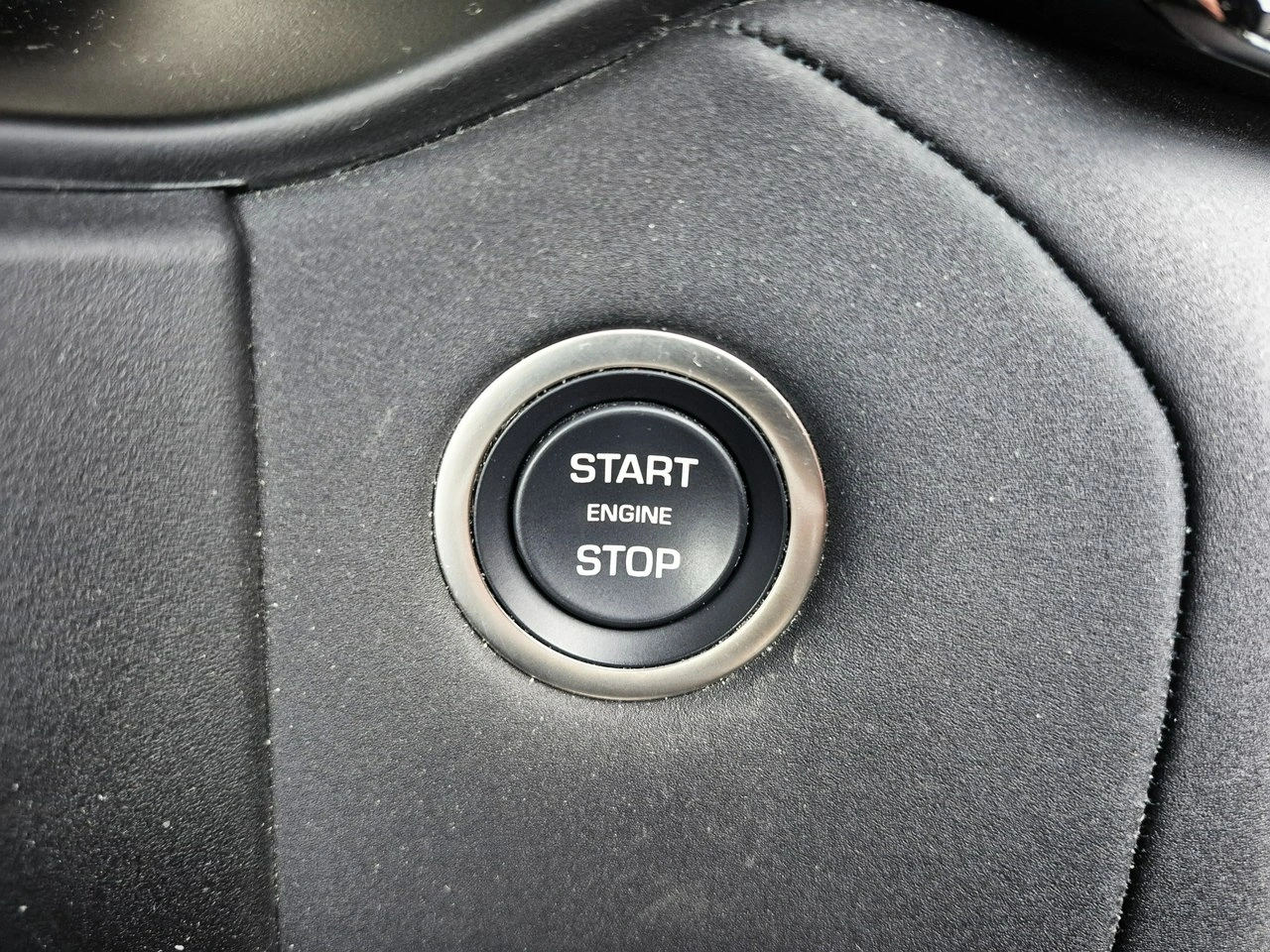 Land Rover Range Rover Velar - Zdjęcie 34