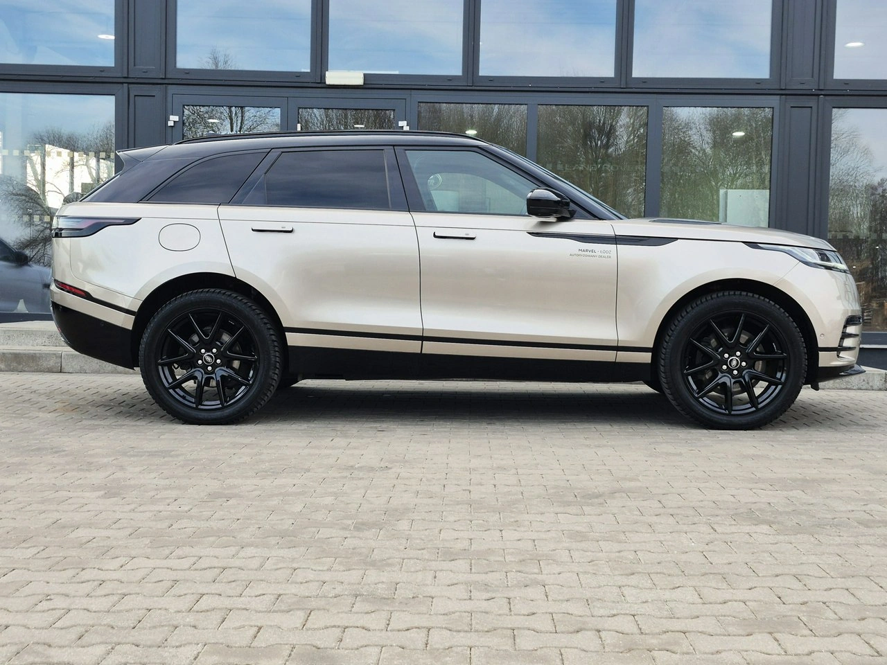 Land Rover Range Rover Velar - Zdjęcie 4