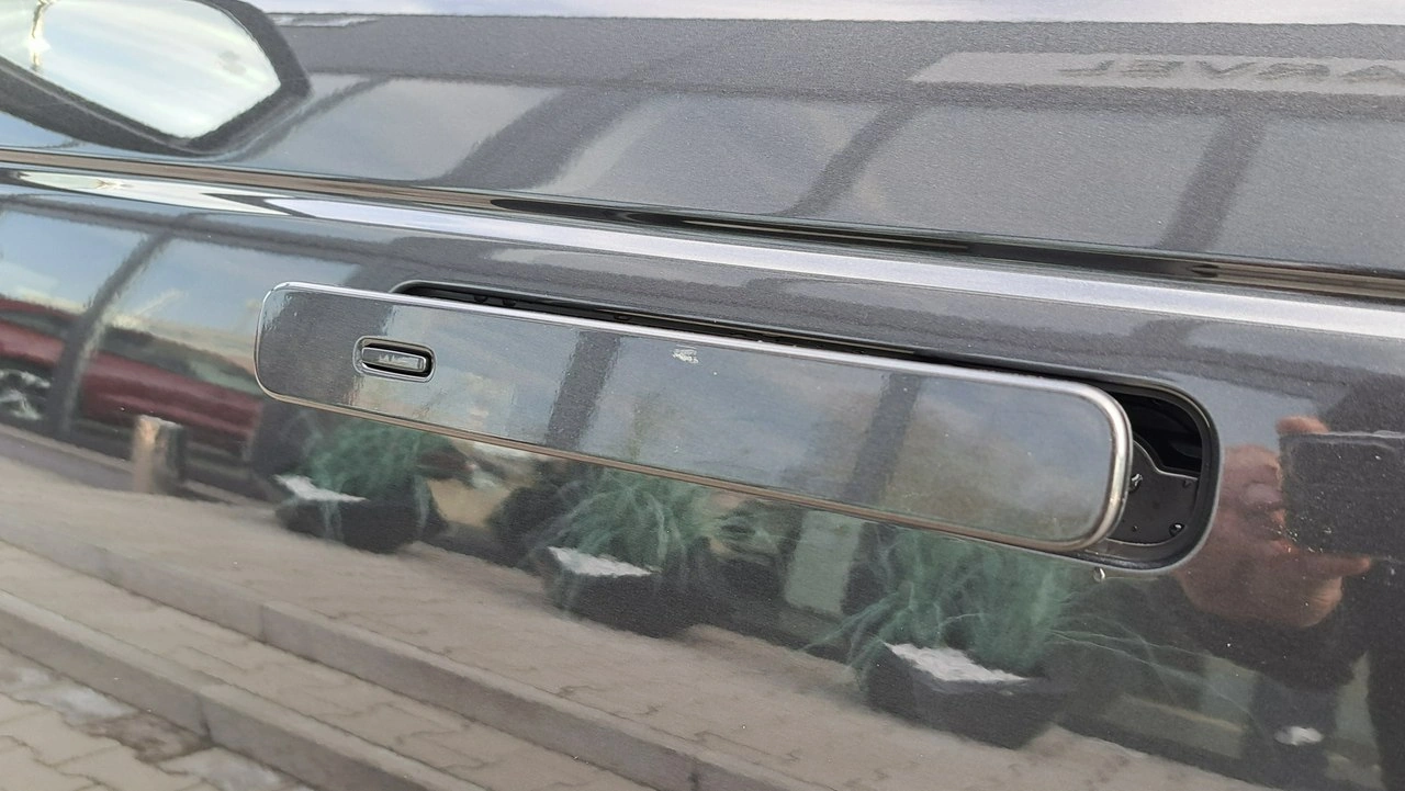 Land Rover Range Rover Velar - Zdjęcie 11