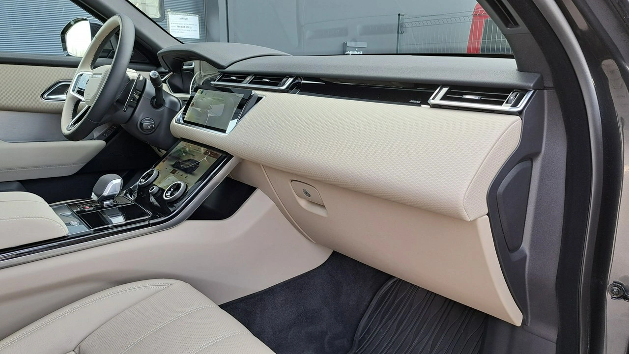 Land Rover Range Rover Velar - Zdjęcie 20