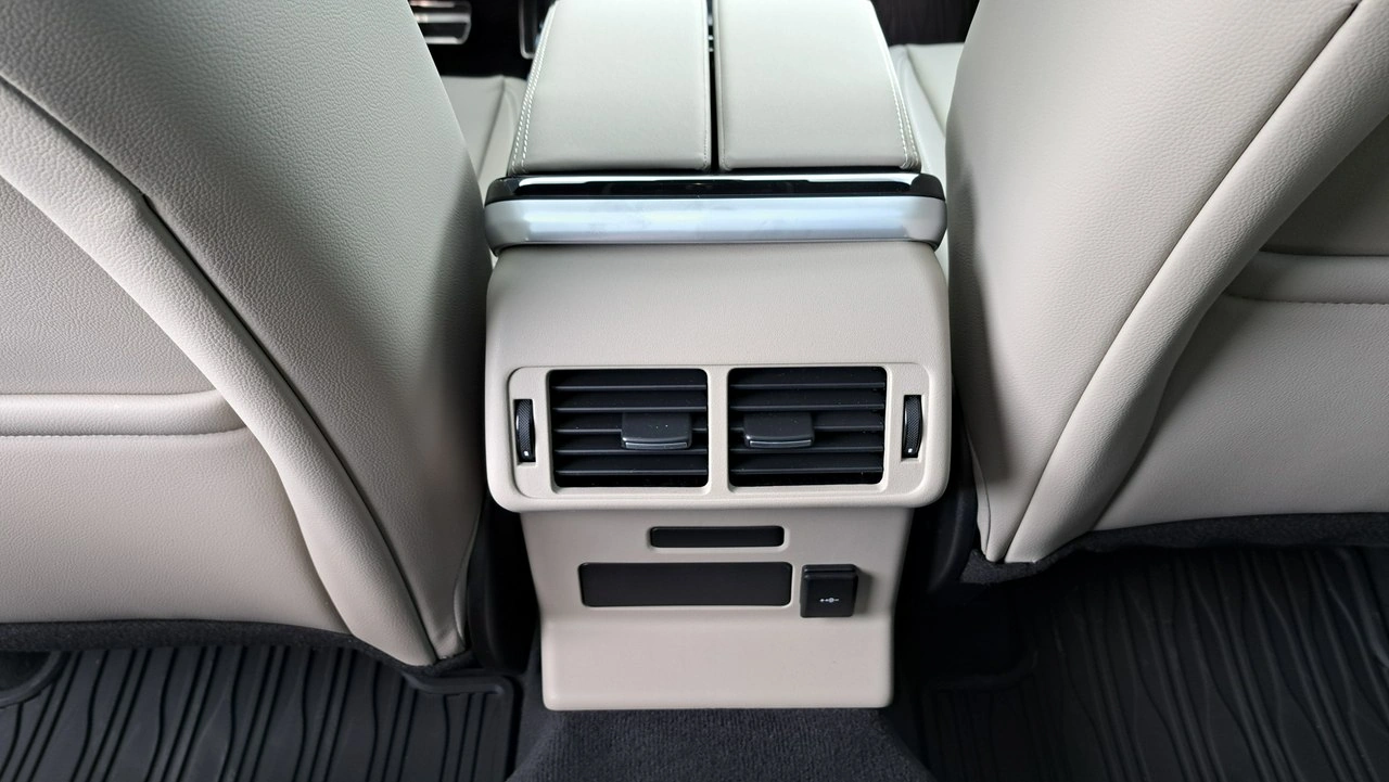 Land Rover Range Rover Velar - Zdjęcie 33