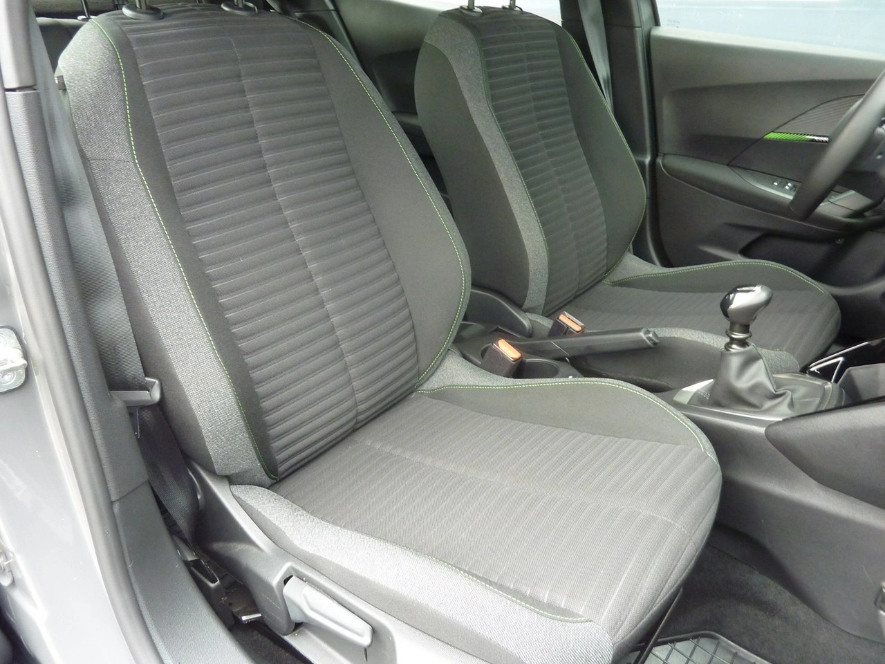 Peugeot 2008 - Zdjęcie 15