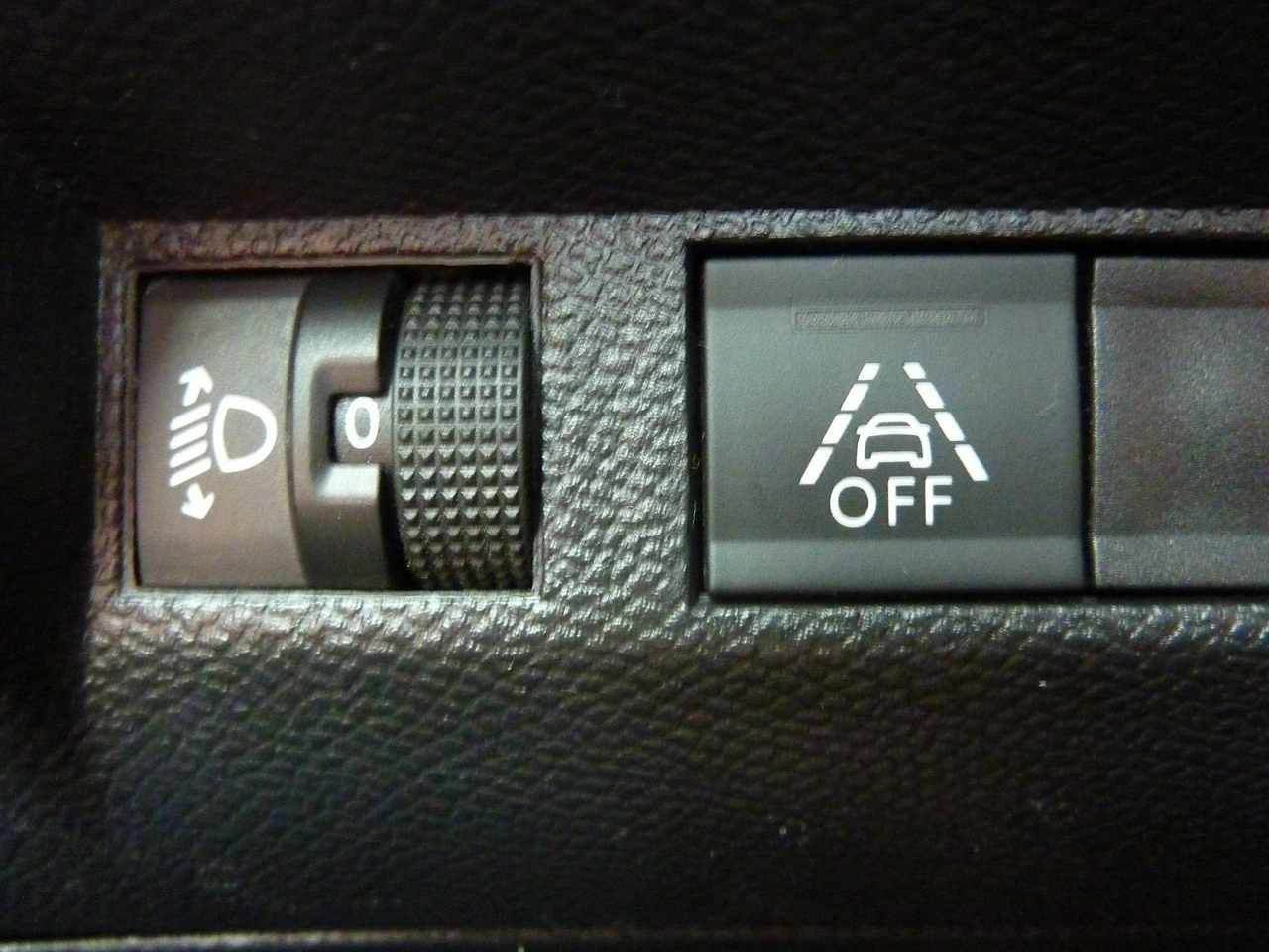 Peugeot 2008 - Zdjęcie 34