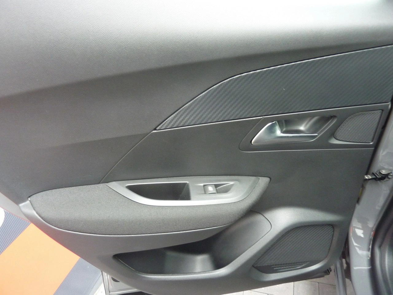 Peugeot 2008 - Zdjęcie 36