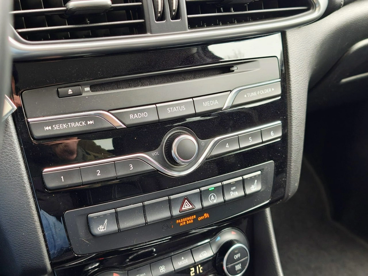 Infiniti Q30 - Zdjęcie 21