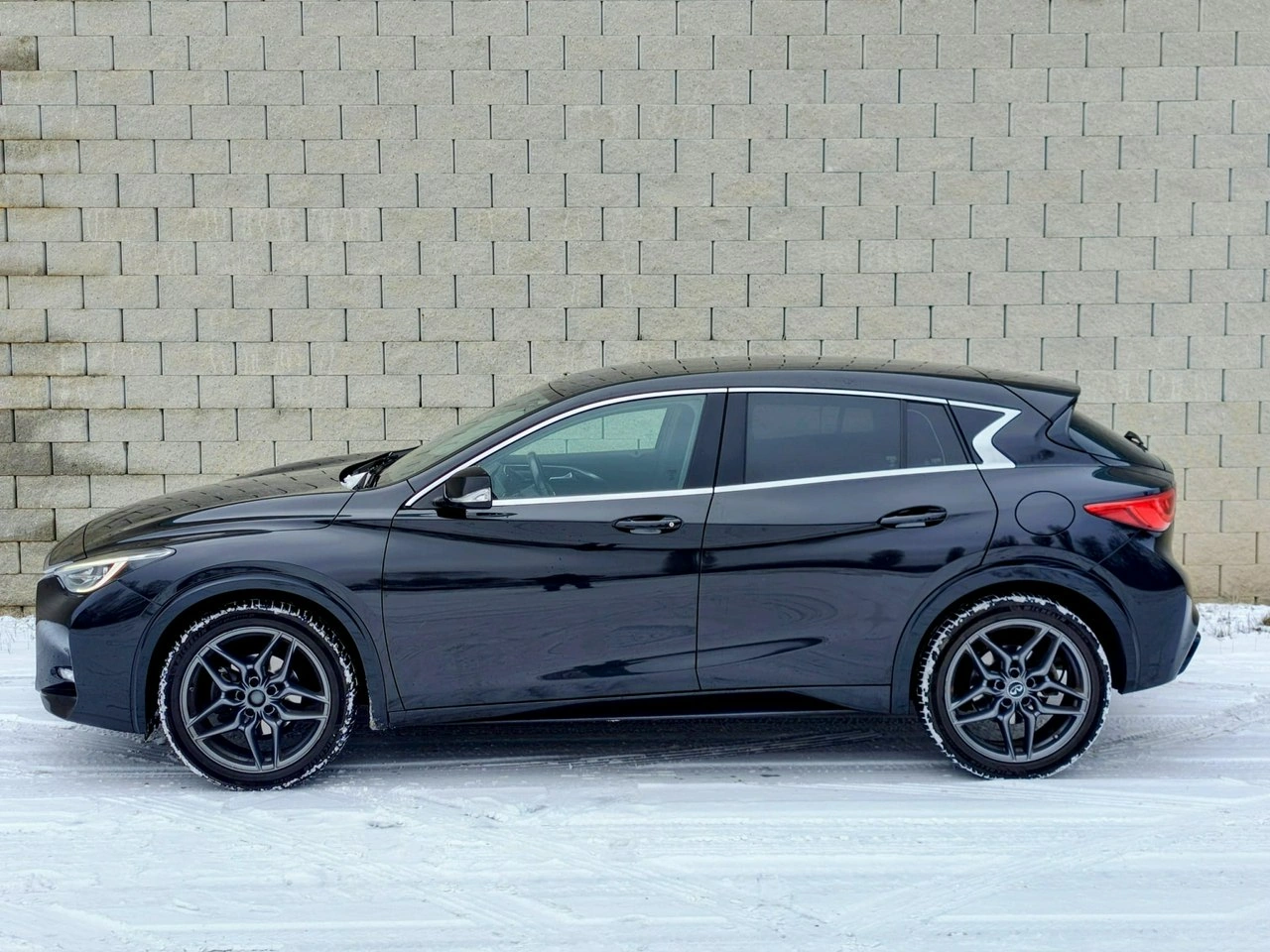Infiniti Q30 - Zdjęcie 6