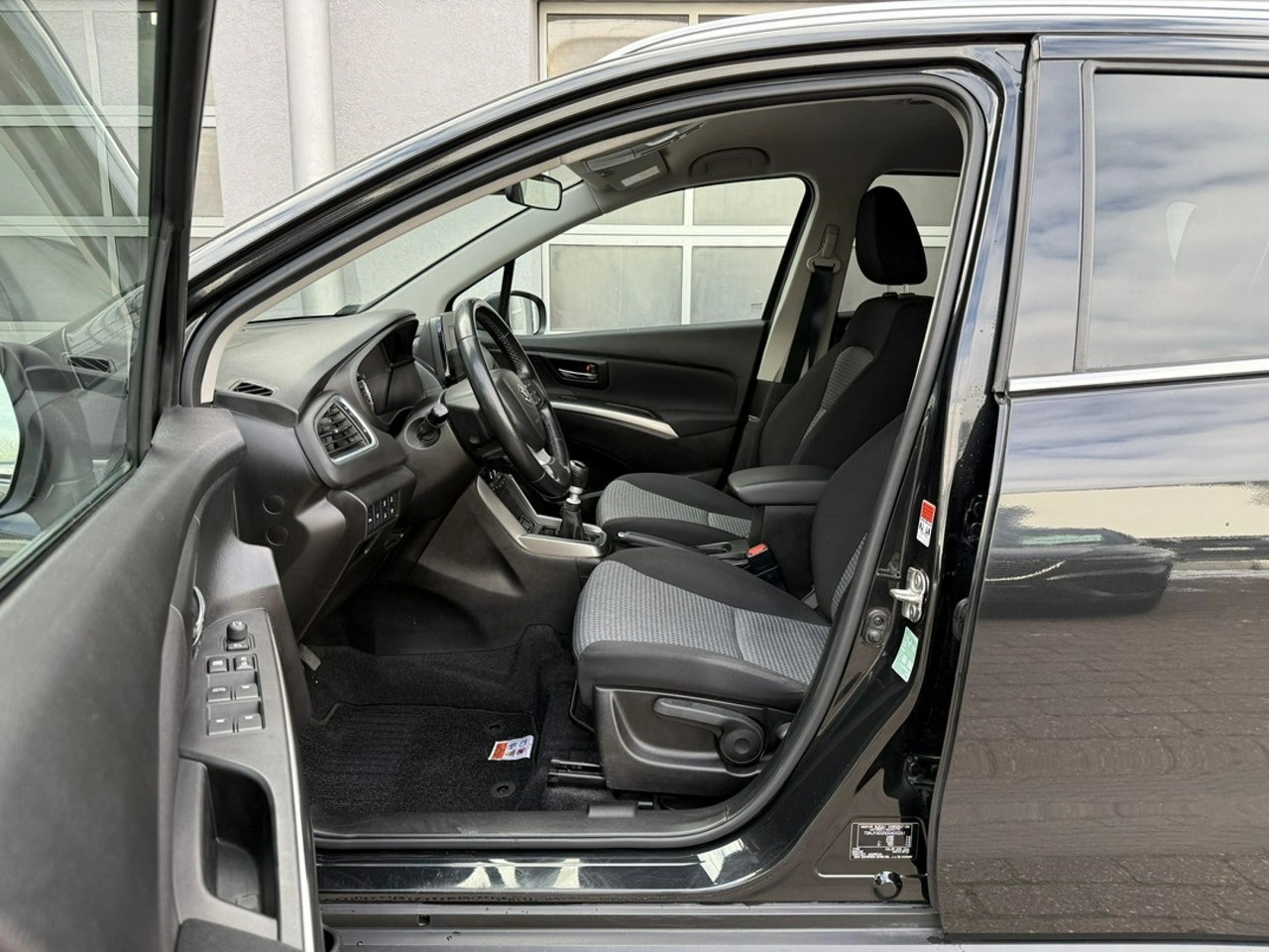 Suzuki SX4 S-Cross - Zdjęcie 10