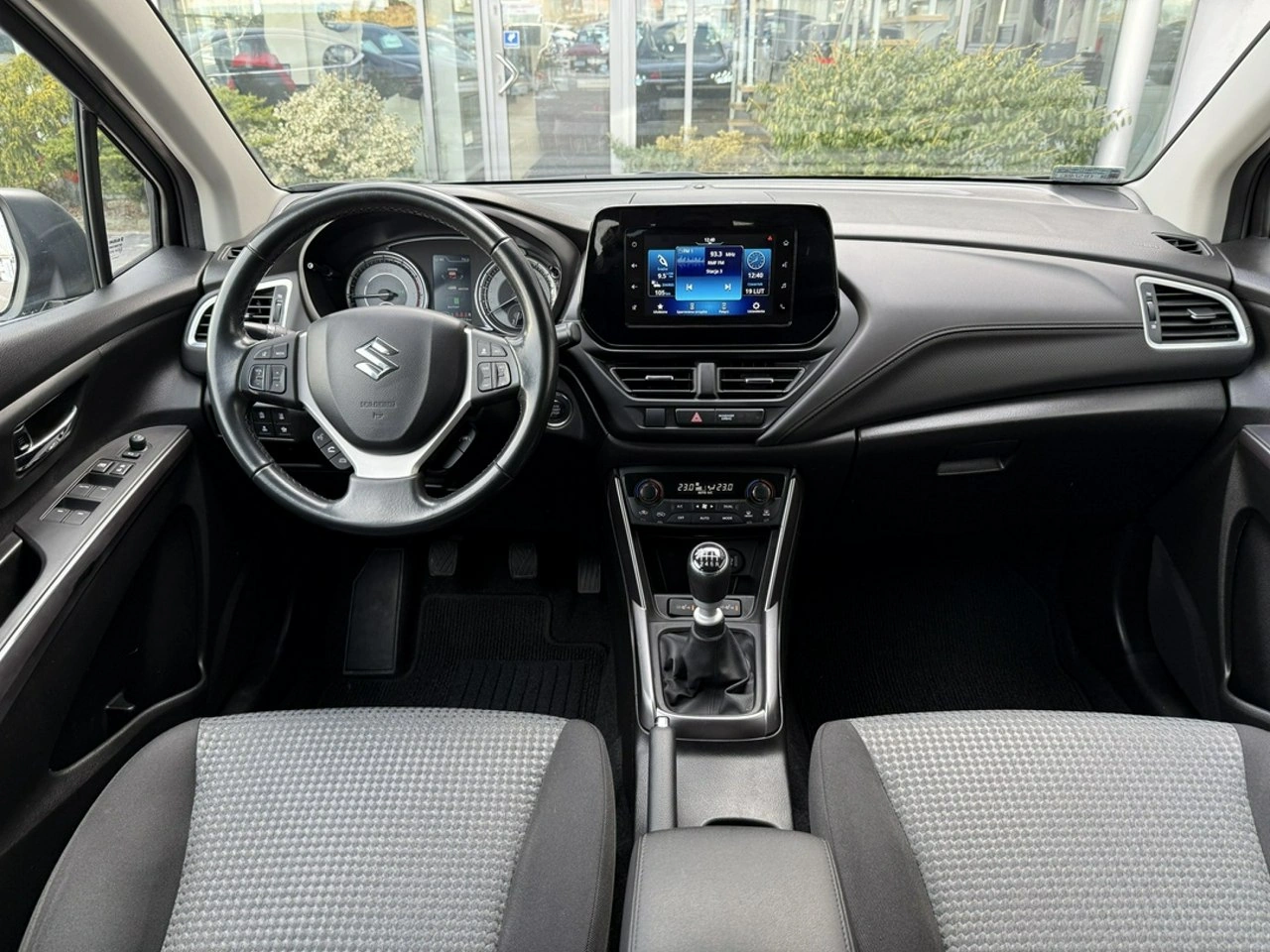 Suzuki SX4 S-Cross - Zdjęcie 13