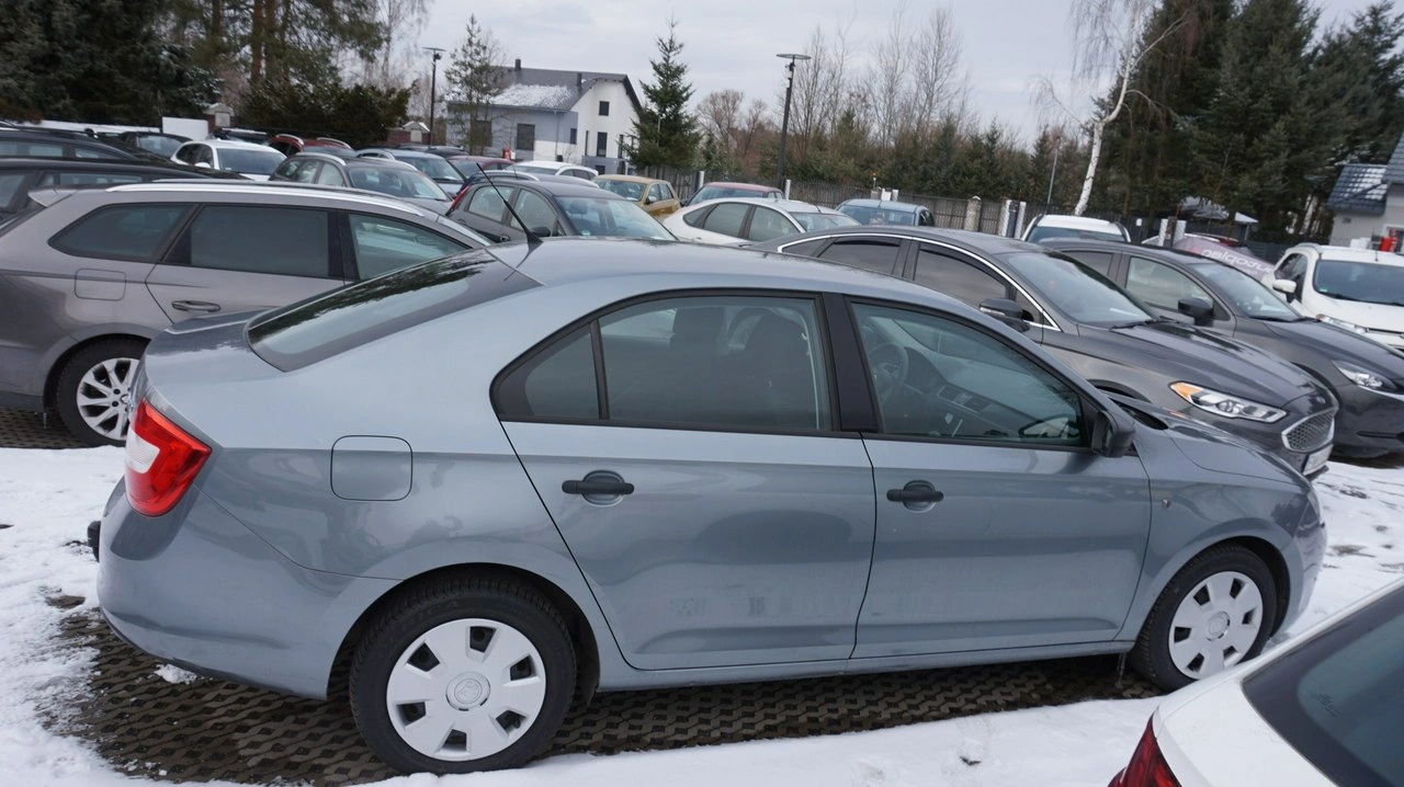 Skoda RAPID - Zdjęcie 3