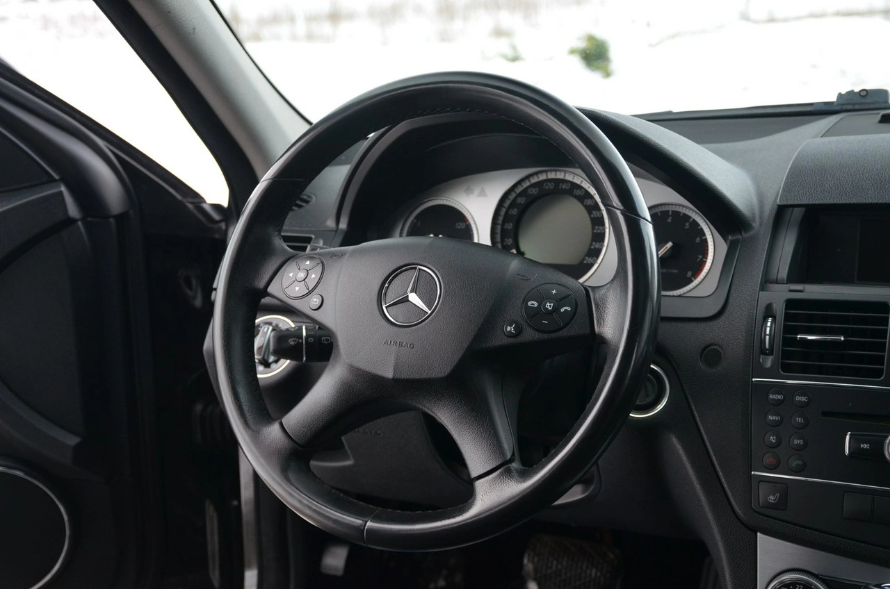 Mercedes C 180 - Zdjęcie 18