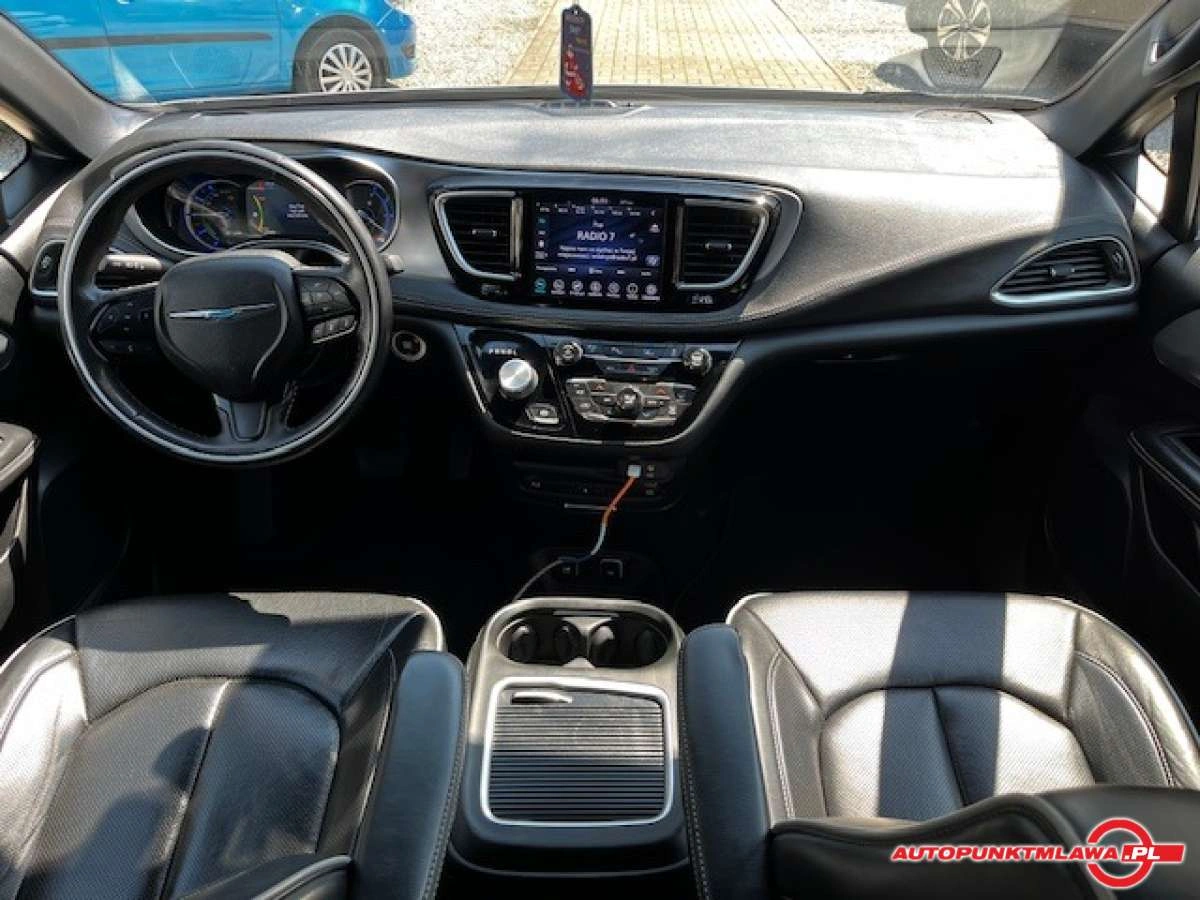 Chrysler Pacifica - Zdjęcie 18