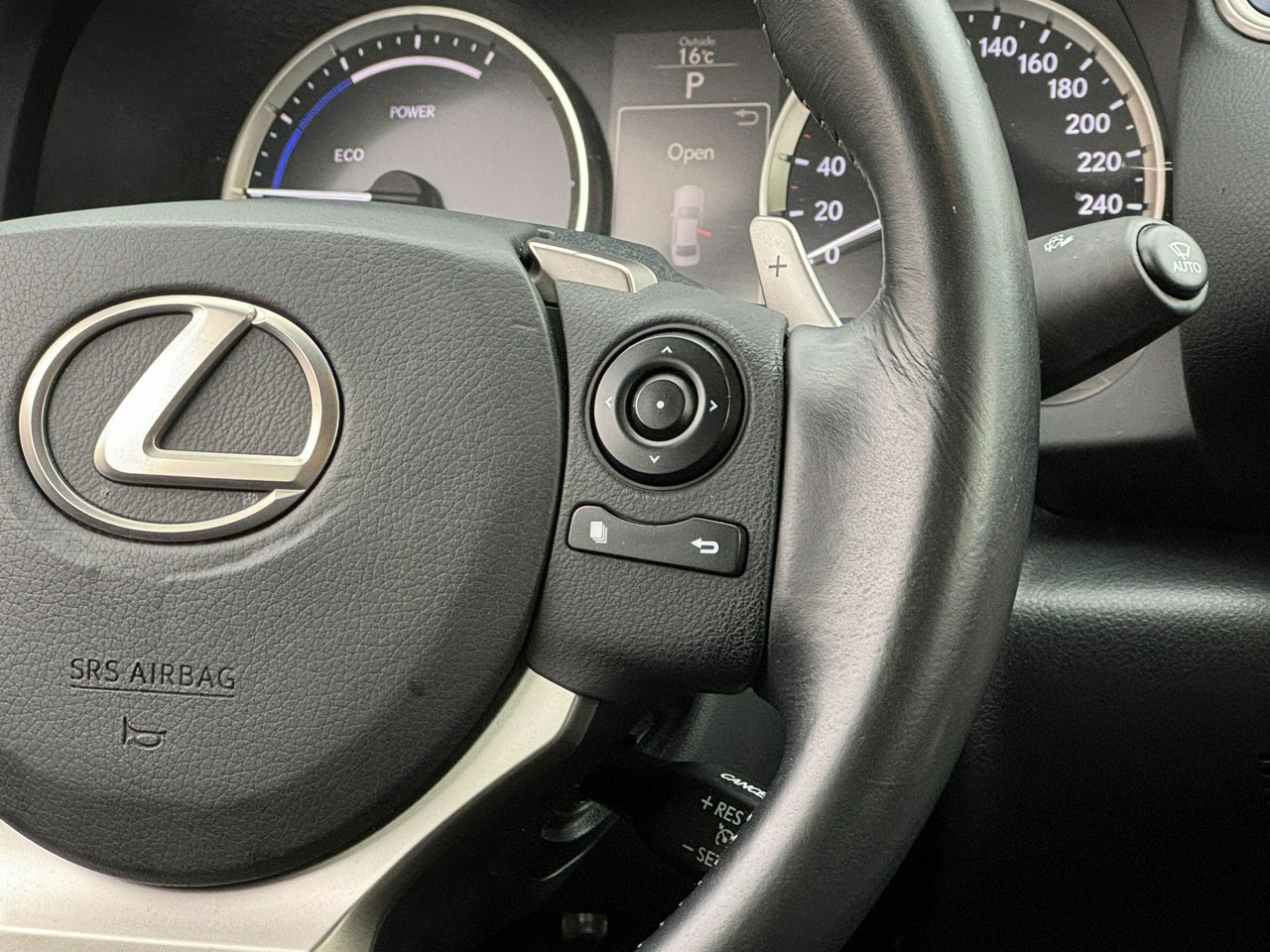 Lexus IS - Zdjęcie 22