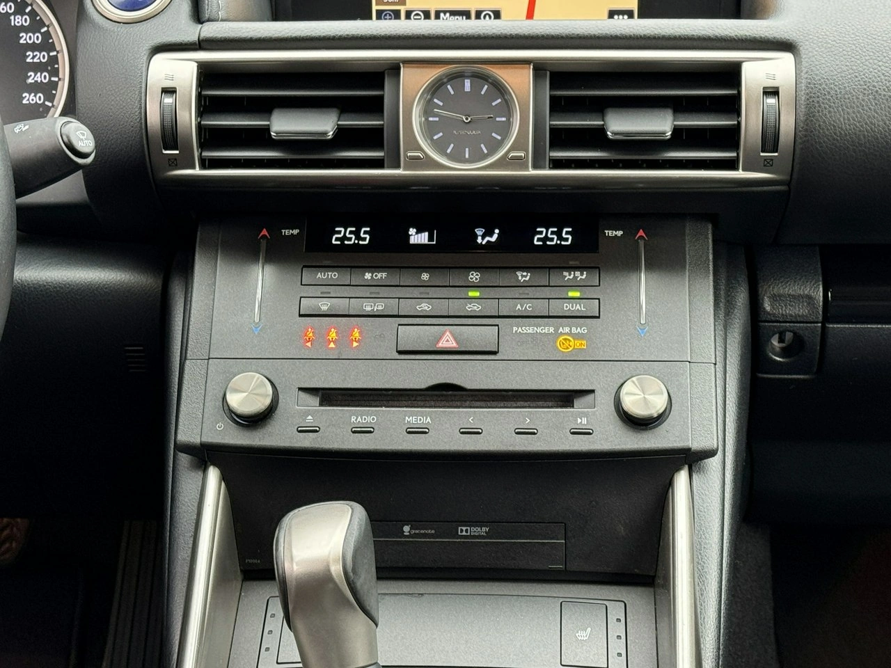 Lexus IS - Zdjęcie 27