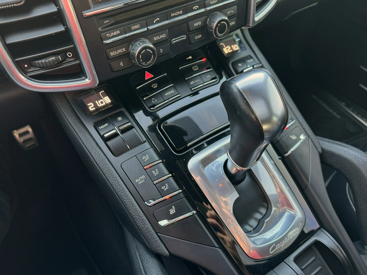 Porsche Cayenne S - Zdjęcie 30