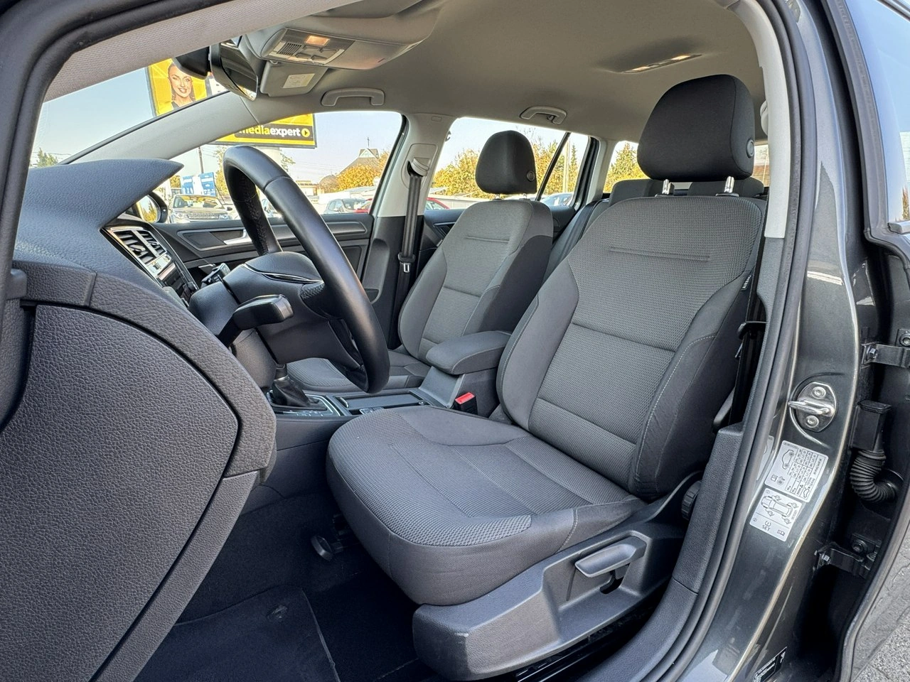 Volkswagen Golf - Zdjęcie 16