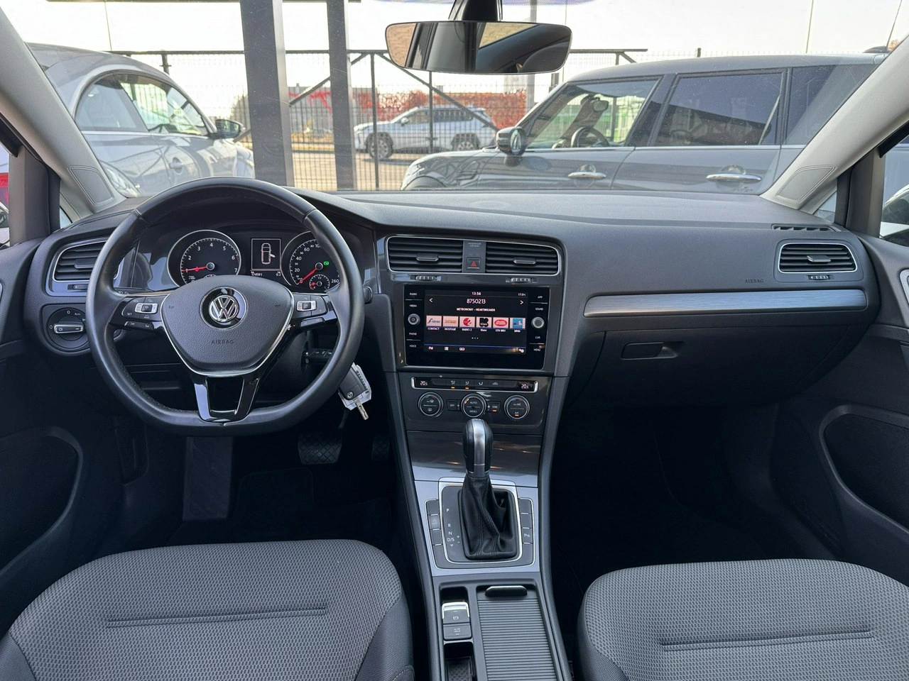 Volkswagen Golf - Zdjęcie 17