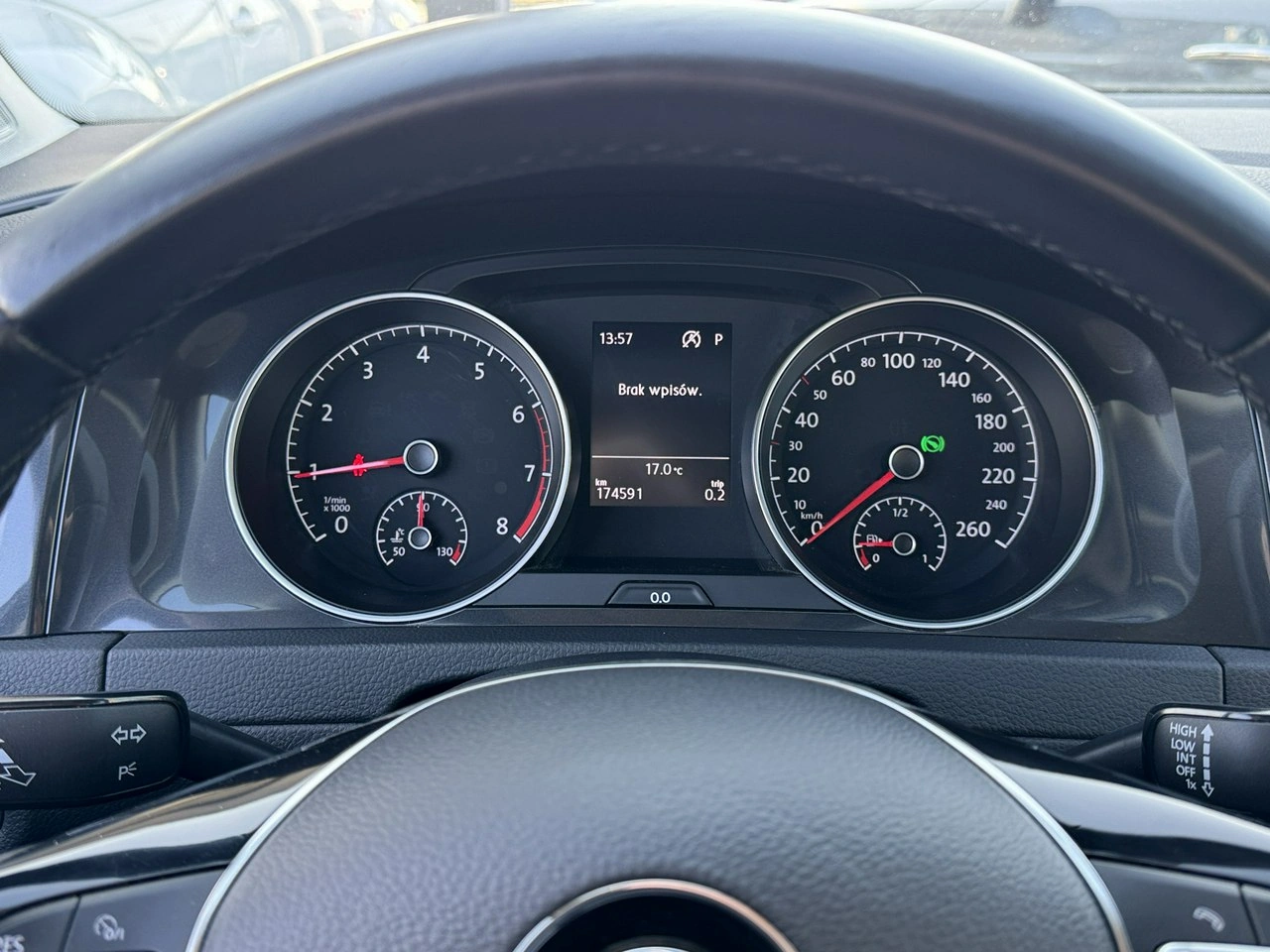 Volkswagen Golf - Zdjęcie 27