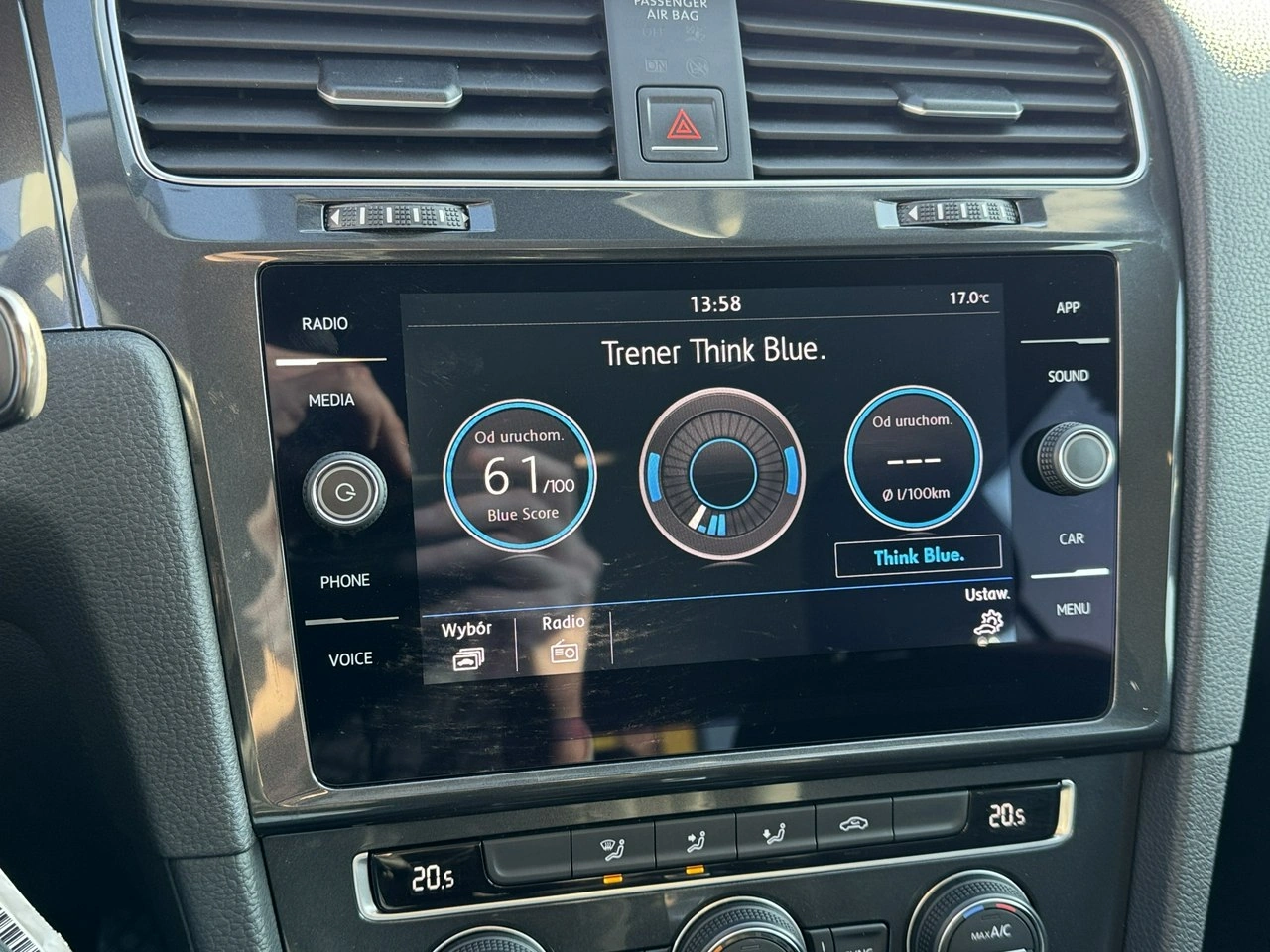 Volkswagen Golf - Zdjęcie 32