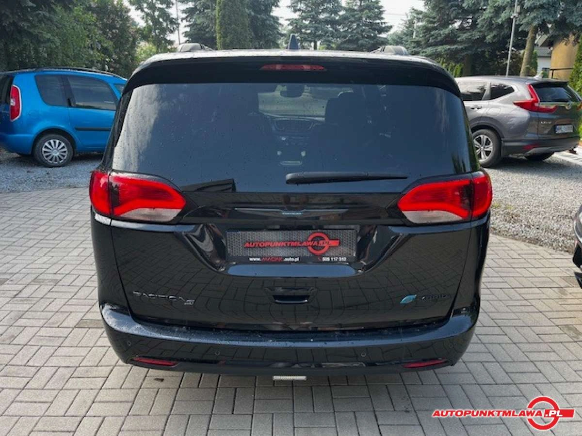 Chrysler Pacifica - Zdjęcie 4