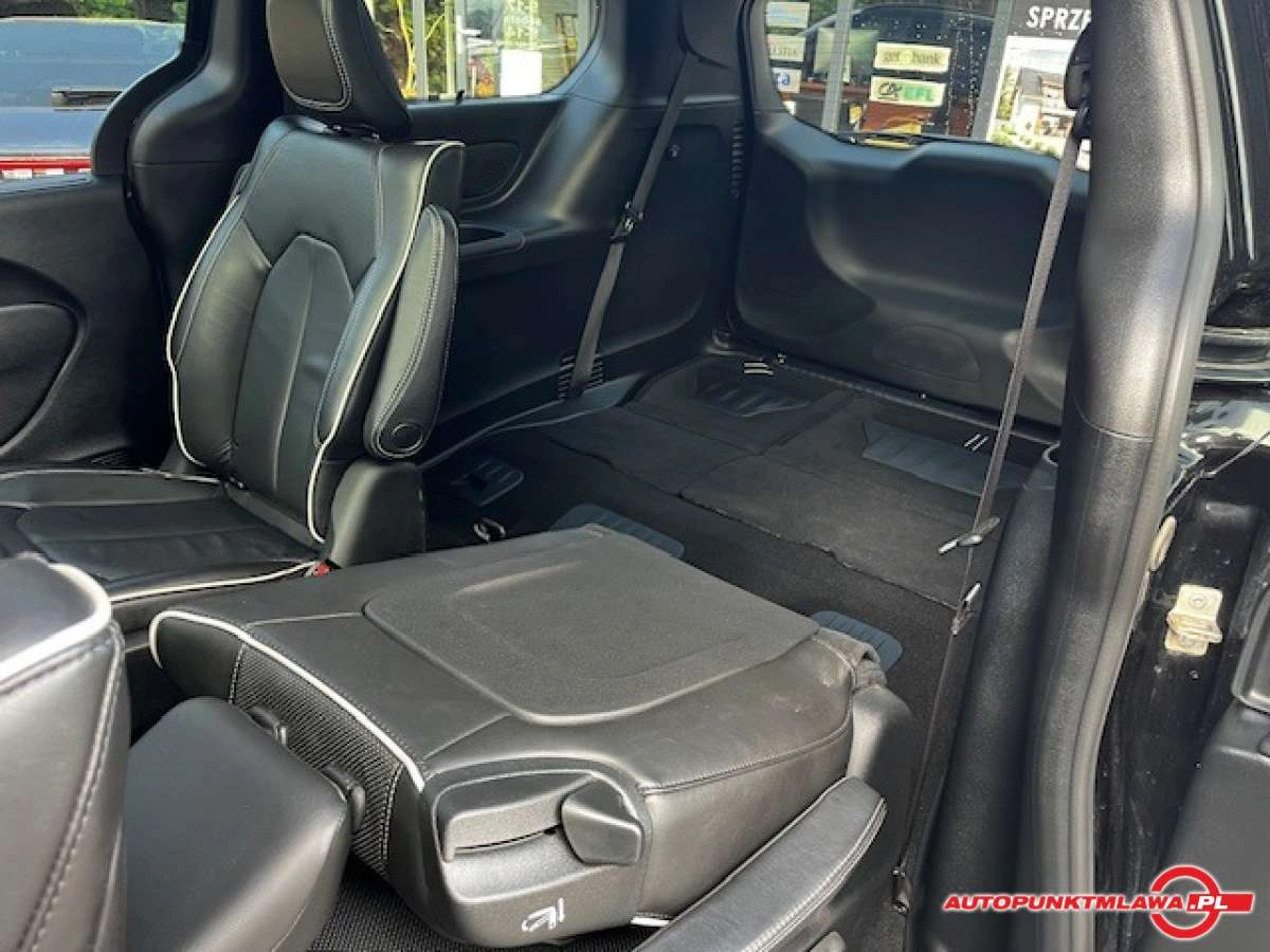 Chrysler Pacifica - Zdjęcie 22