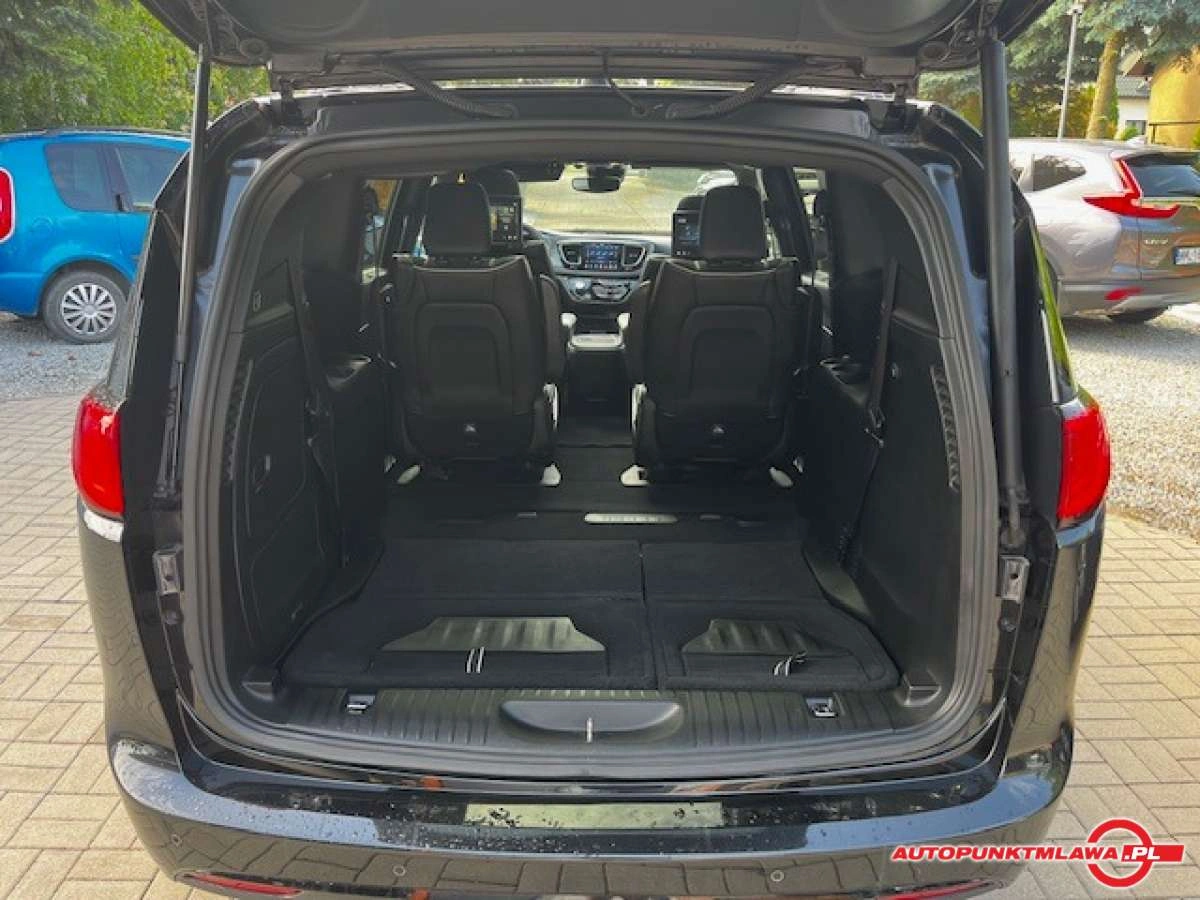 Chrysler Pacifica - Zdjęcie 23