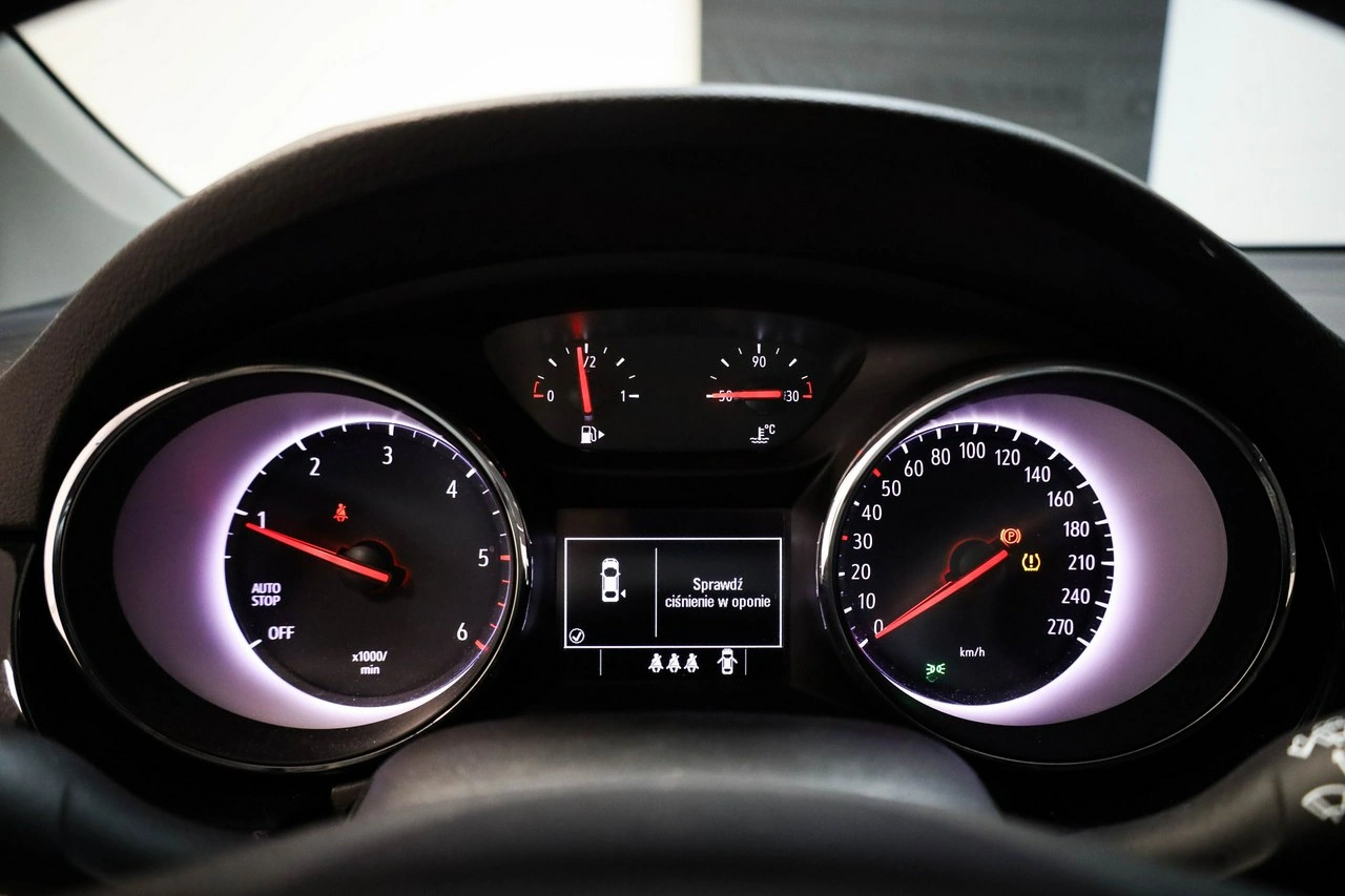 Opel Astra - Zdjęcie 21