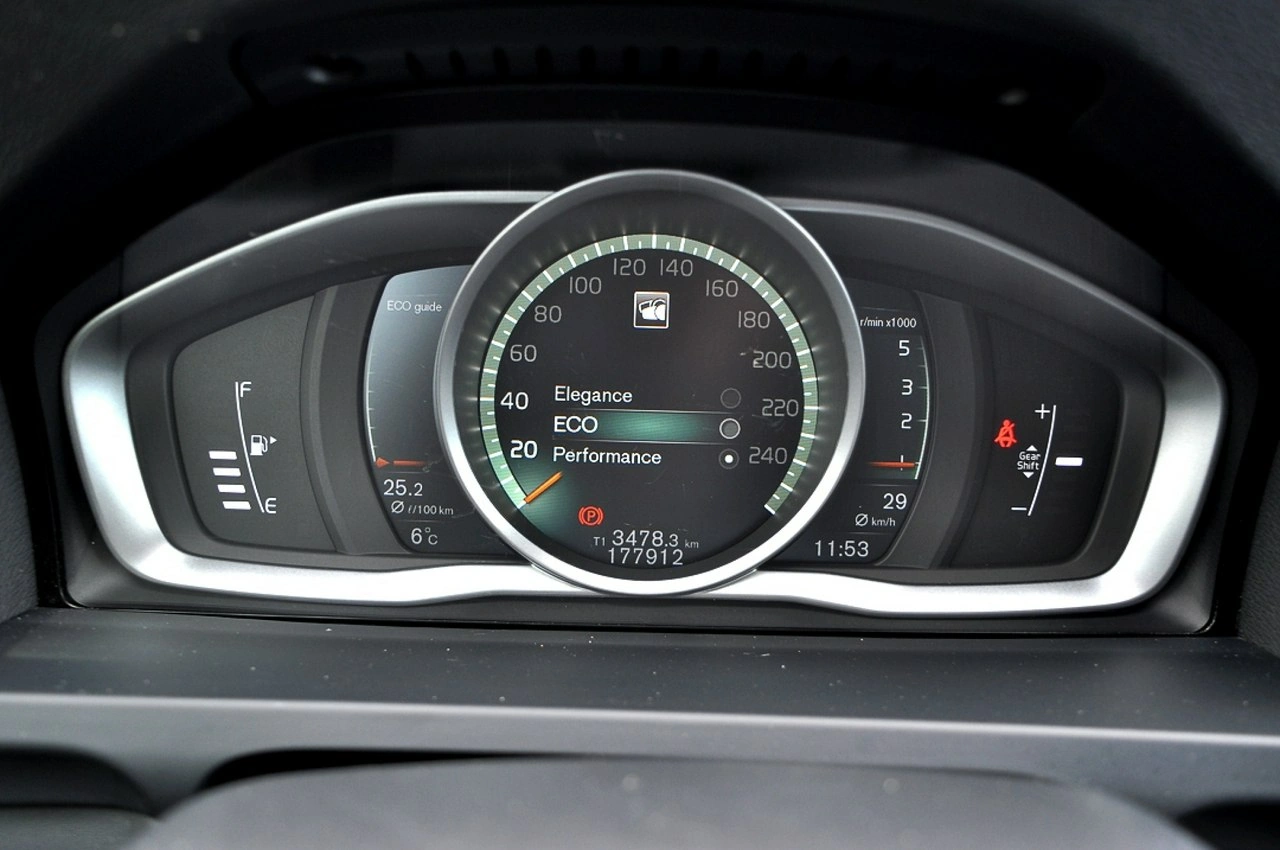 Volvo V60 - Zdjęcie 18