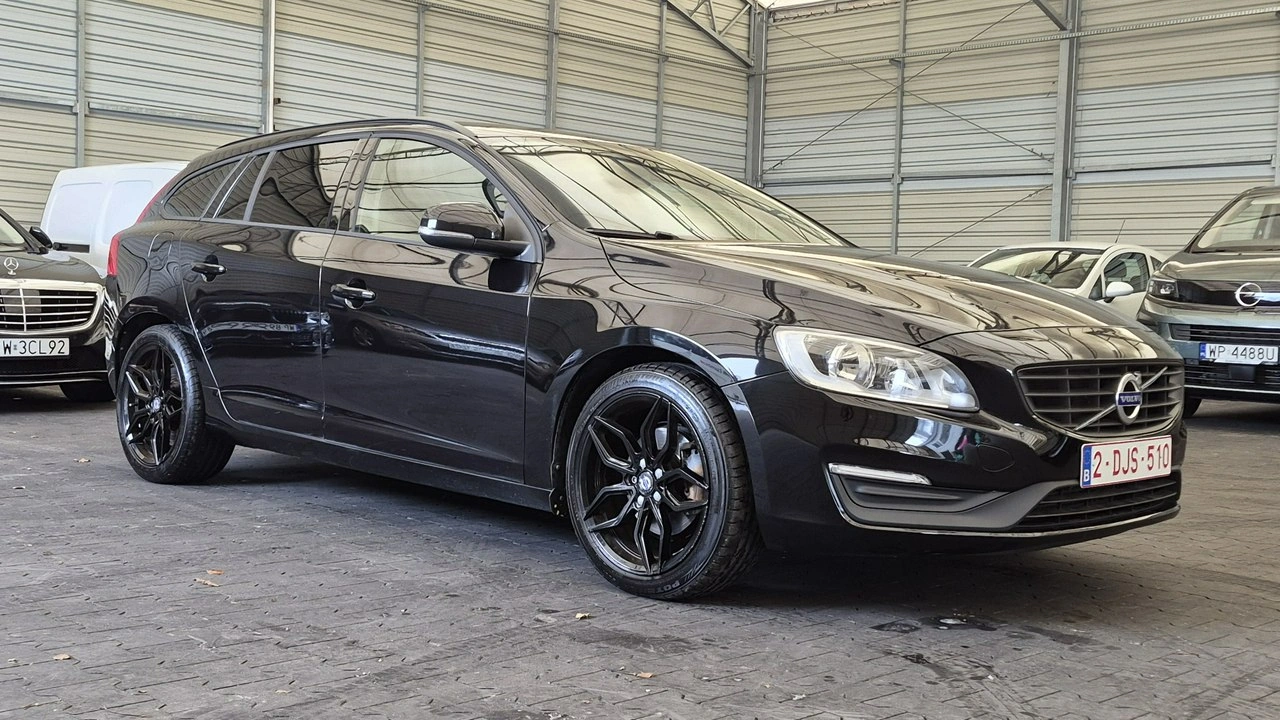 Volvo V60 - Główne zdjęcie