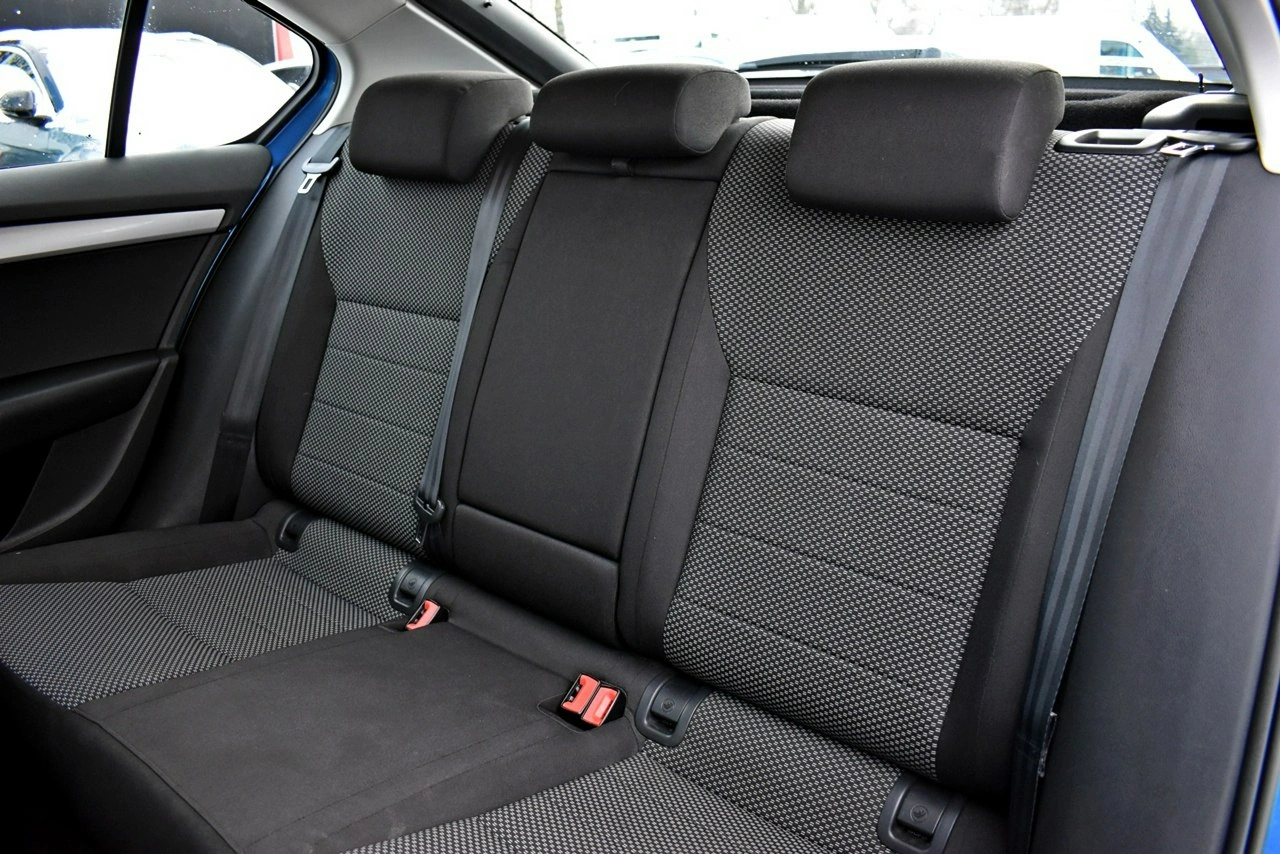 Skoda Octavia - Zdjęcie 10