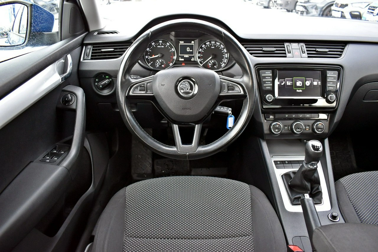 Skoda Octavia - Zdjęcie 12