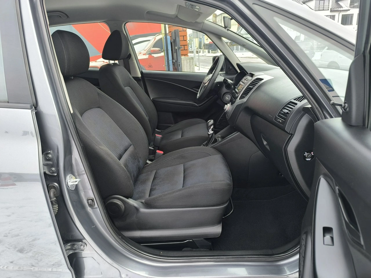 Hyundai ix20 - Zdjęcie 16