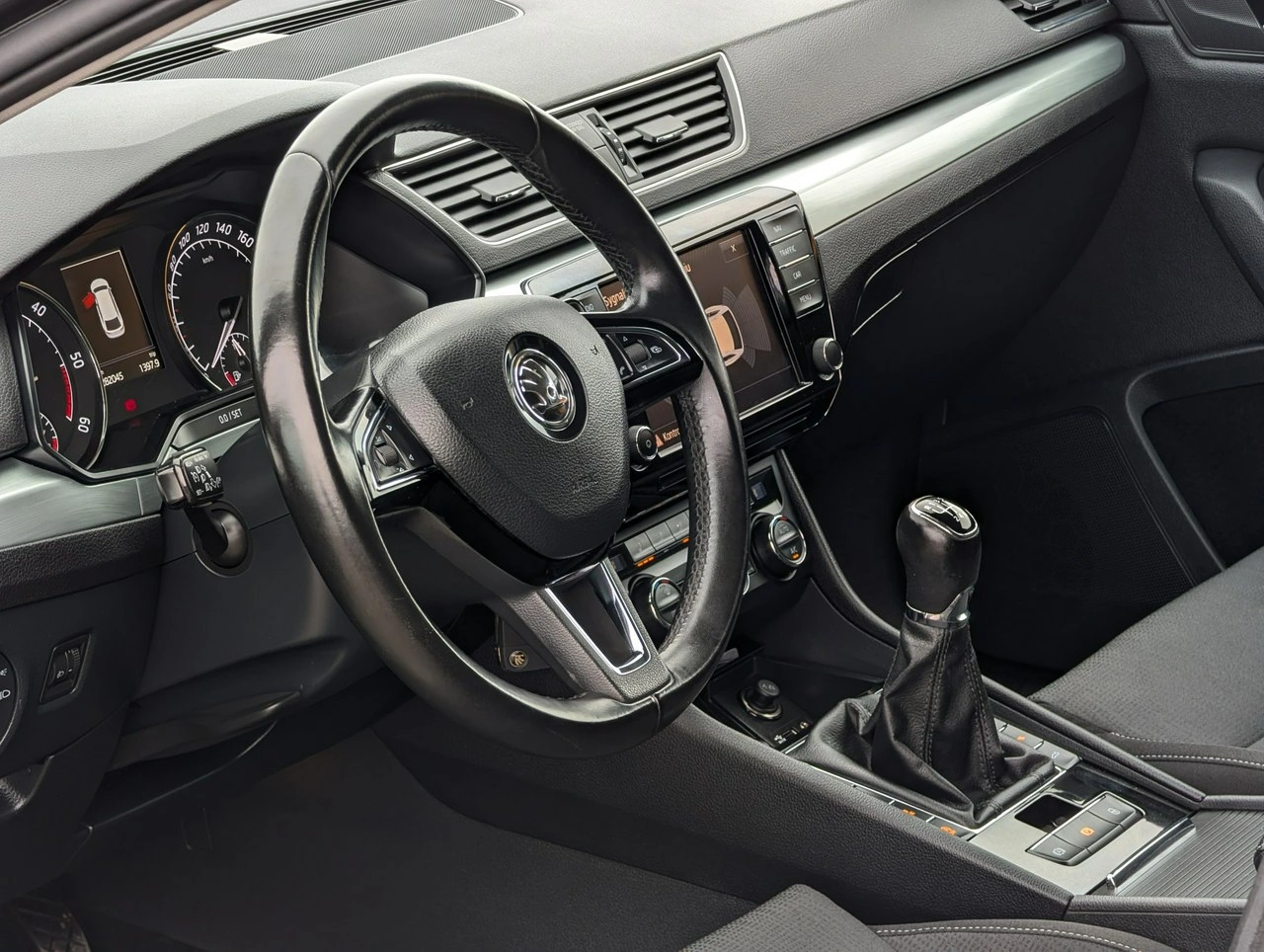 Skoda Superb - Zdjęcie 11