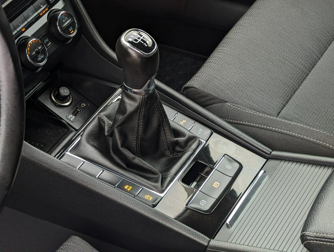 Skoda Superb - Zdjęcie 12