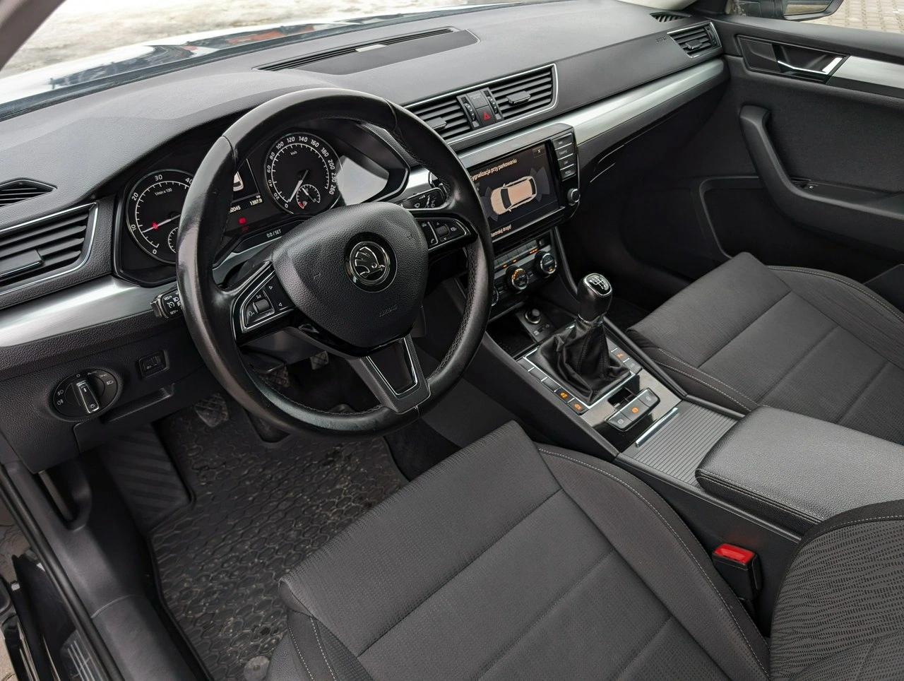 Skoda Superb - Zdjęcie 15