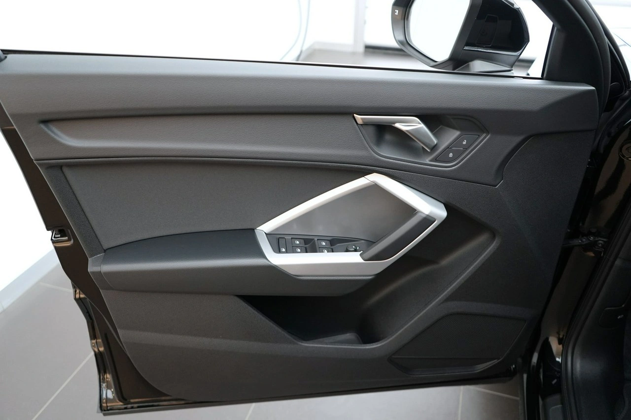 Audi Q3 - Zdjęcie 9