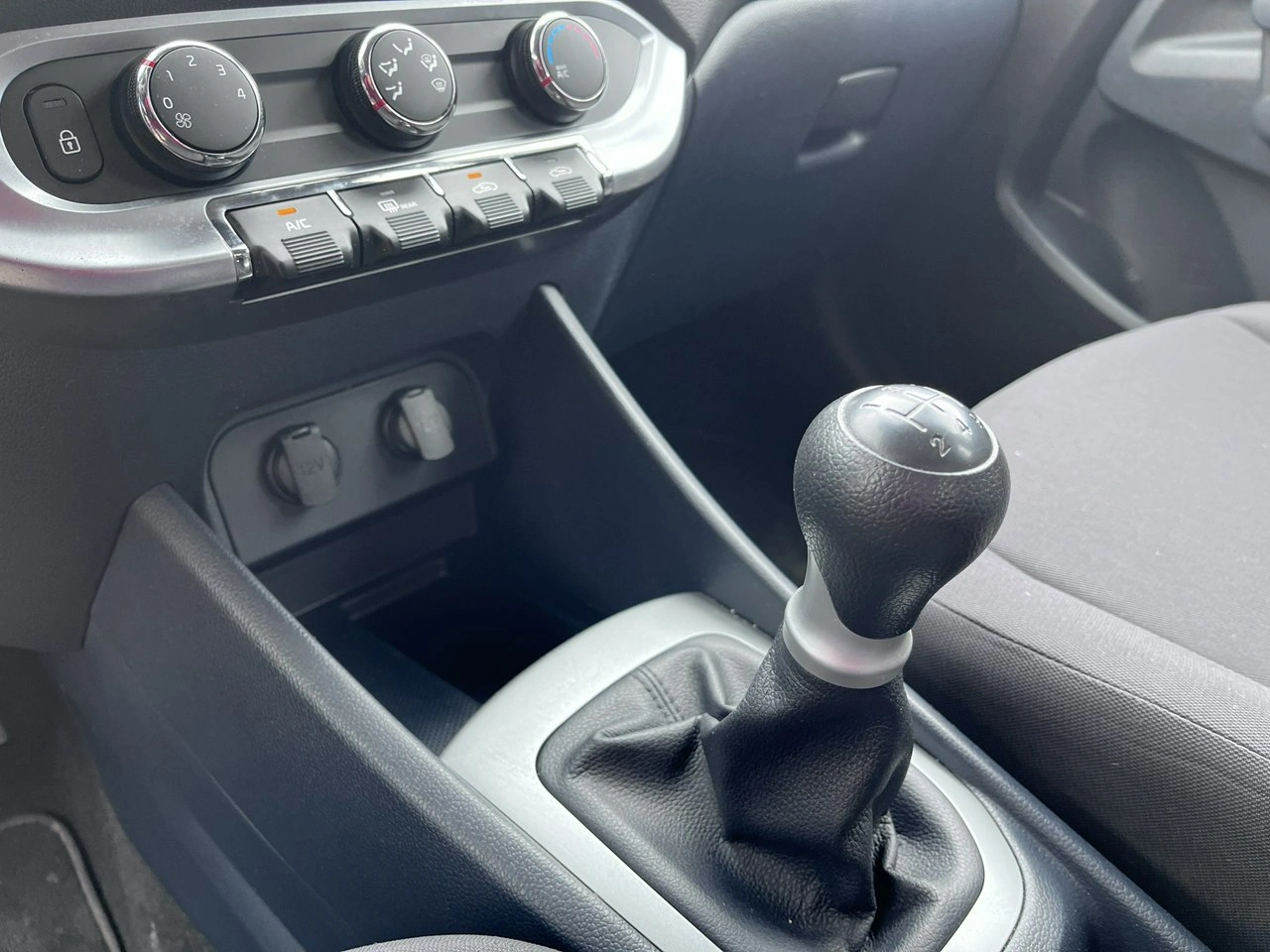 Kia Rio - Zdjęcie 22