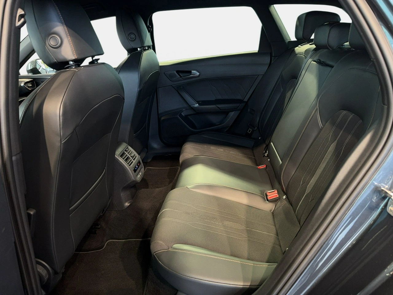 Cupra Leon Sportstourer - Zdjęcie 11