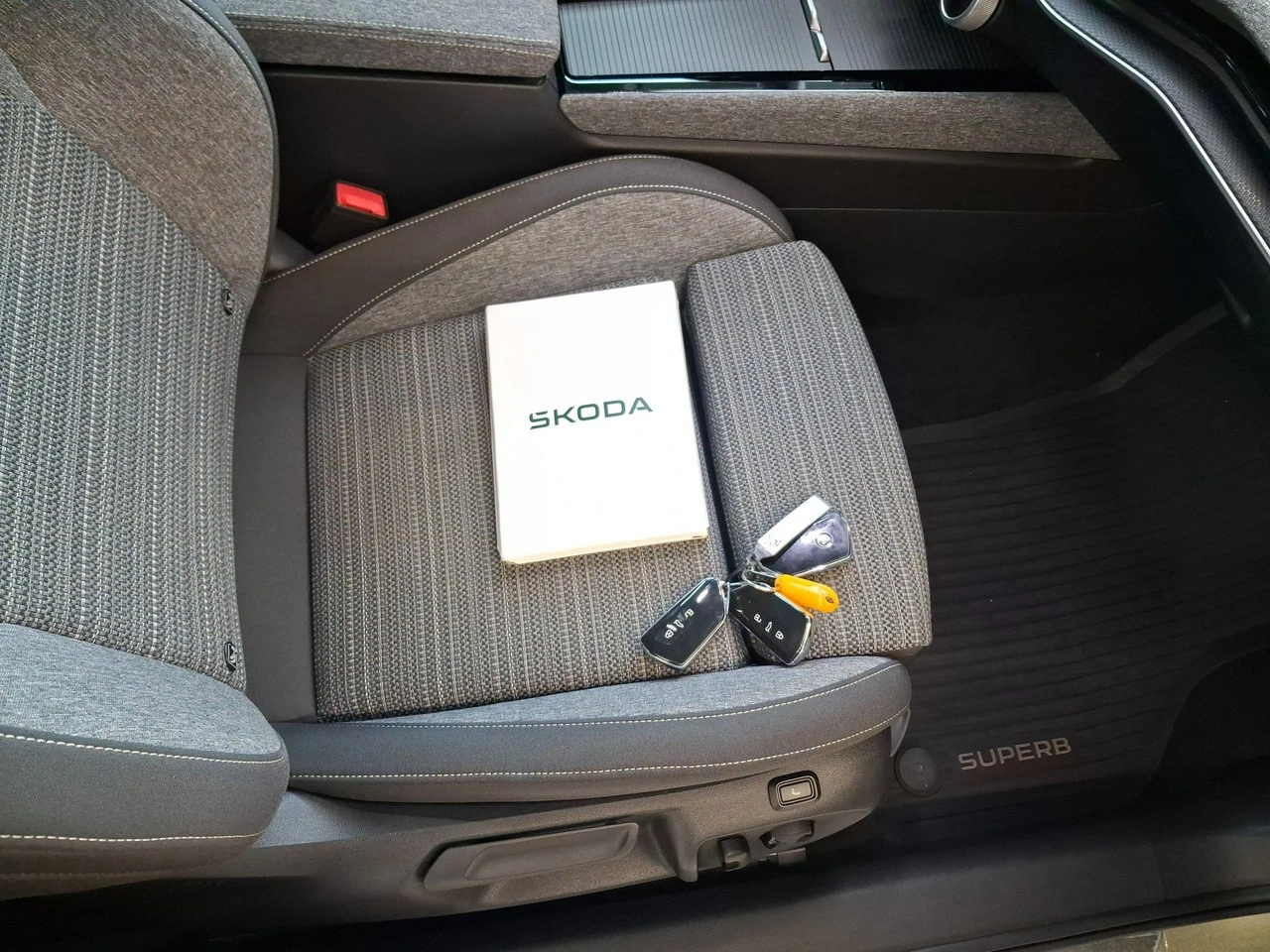 Skoda Superb - Zdjęcie 9