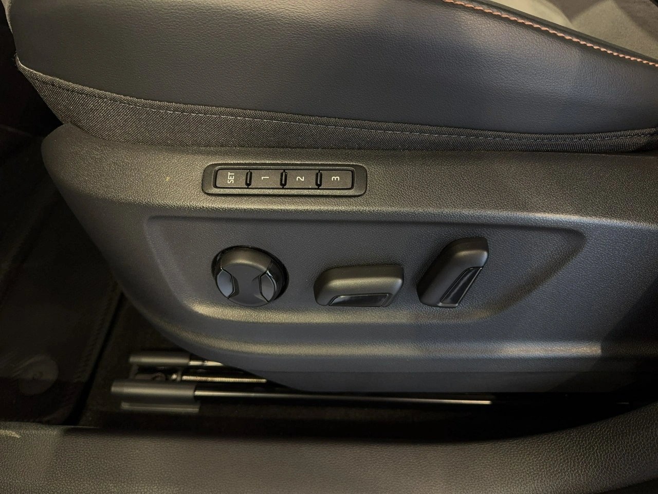 Cupra Ateca - Zdjęcie 18