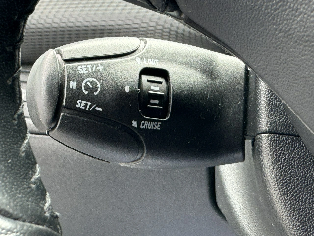 Peugeot 2008 - Zdjęcie 23