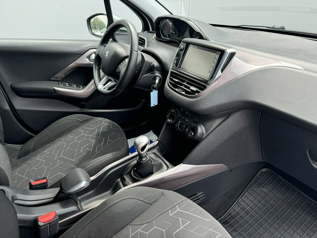 Peugeot 2008 - Zdjęcie 35