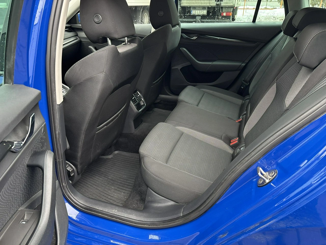 Skoda Octavia - Zdjęcie 11