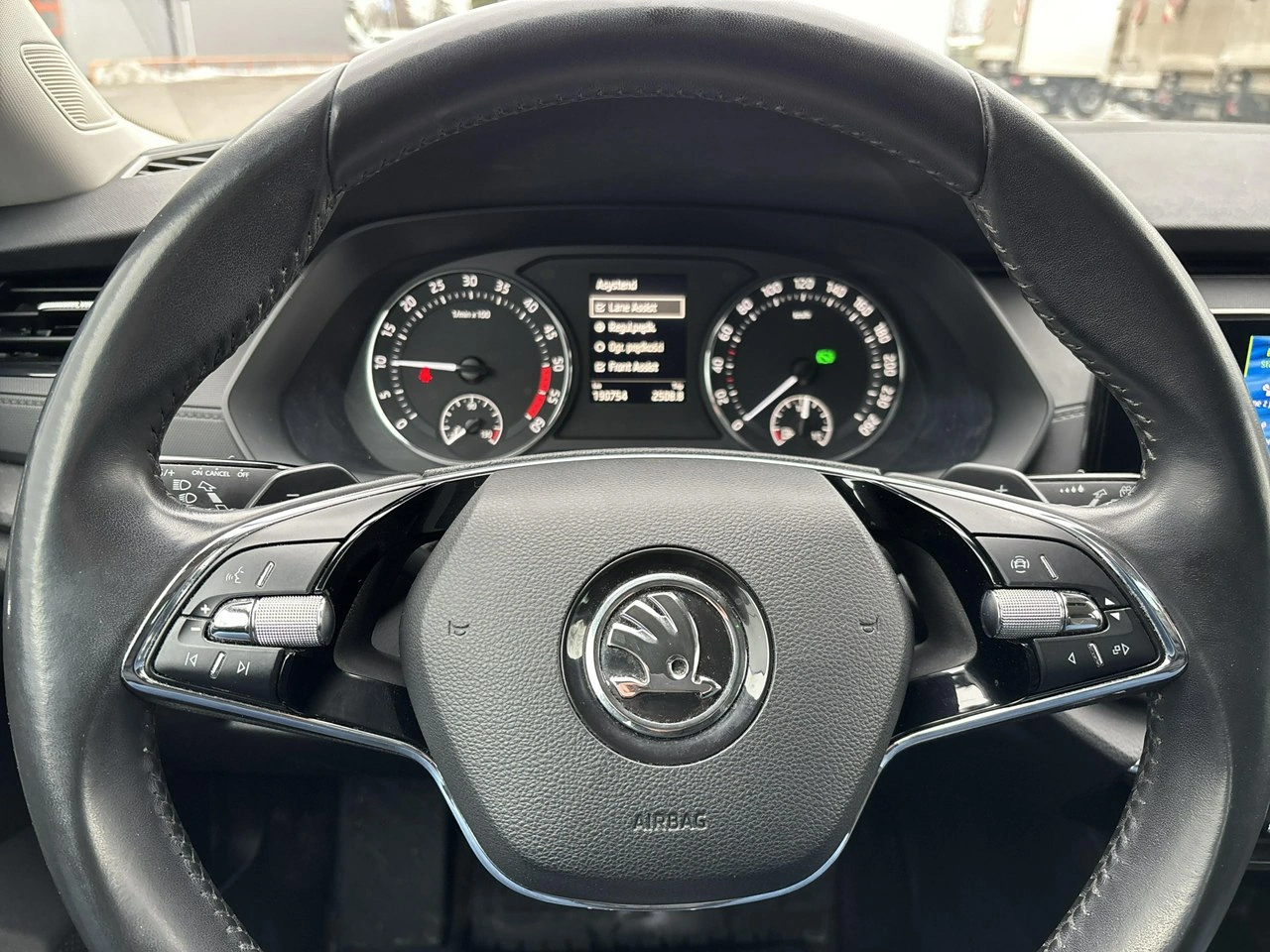 Skoda Octavia - Zdjęcie 17