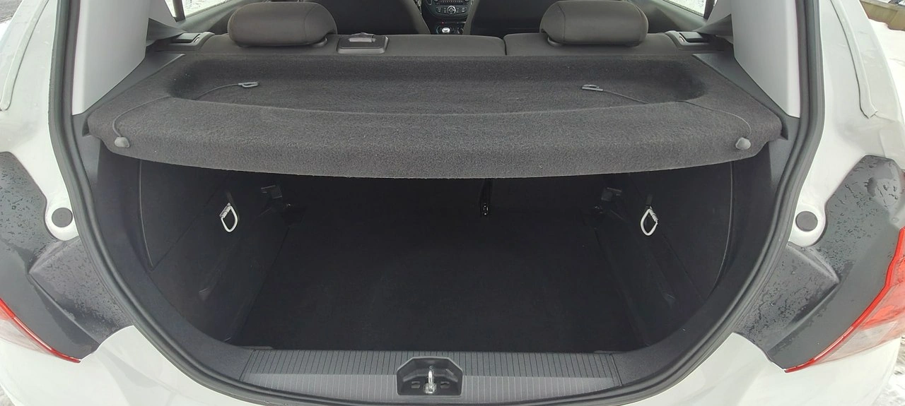 Opel Corsa - Zdjęcie 14