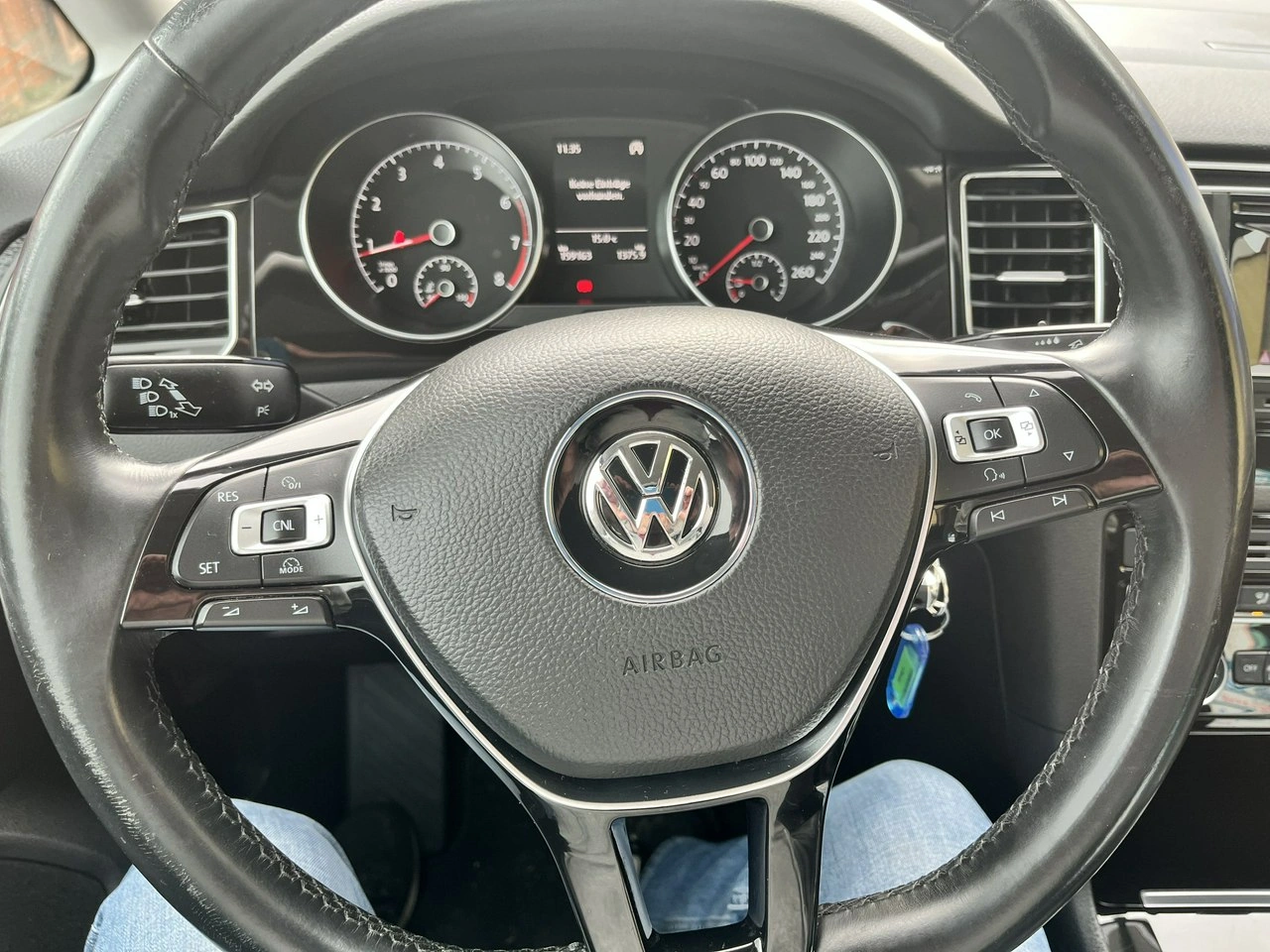 Volkswagen Golf Sportsvan - Zdjęcie 8