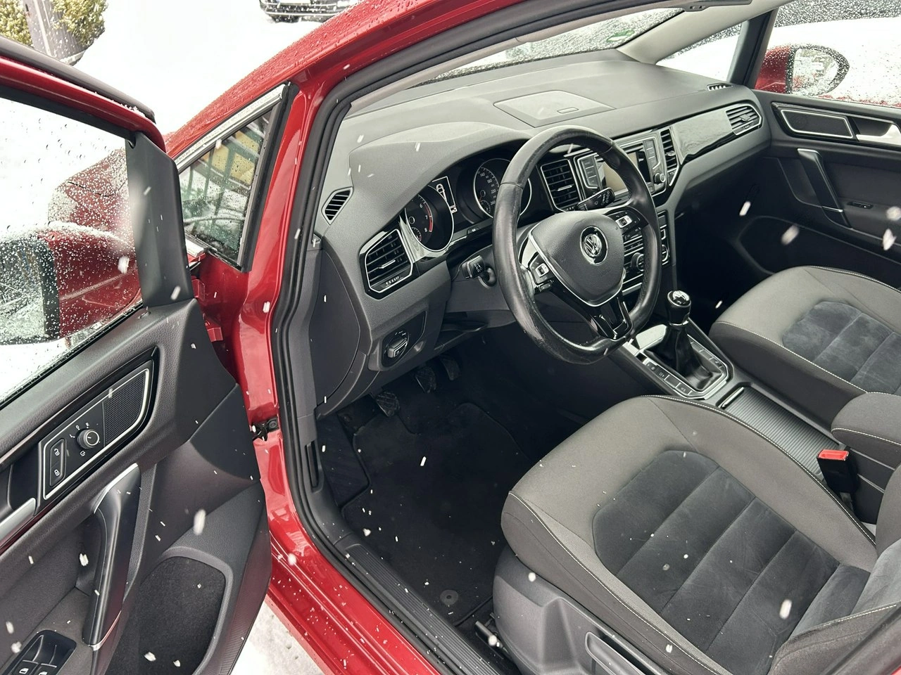 Volkswagen Golf Sportsvan - Zdjęcie 8