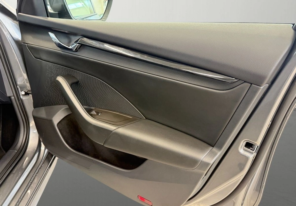 Skoda Octavia - Zdjęcie 14