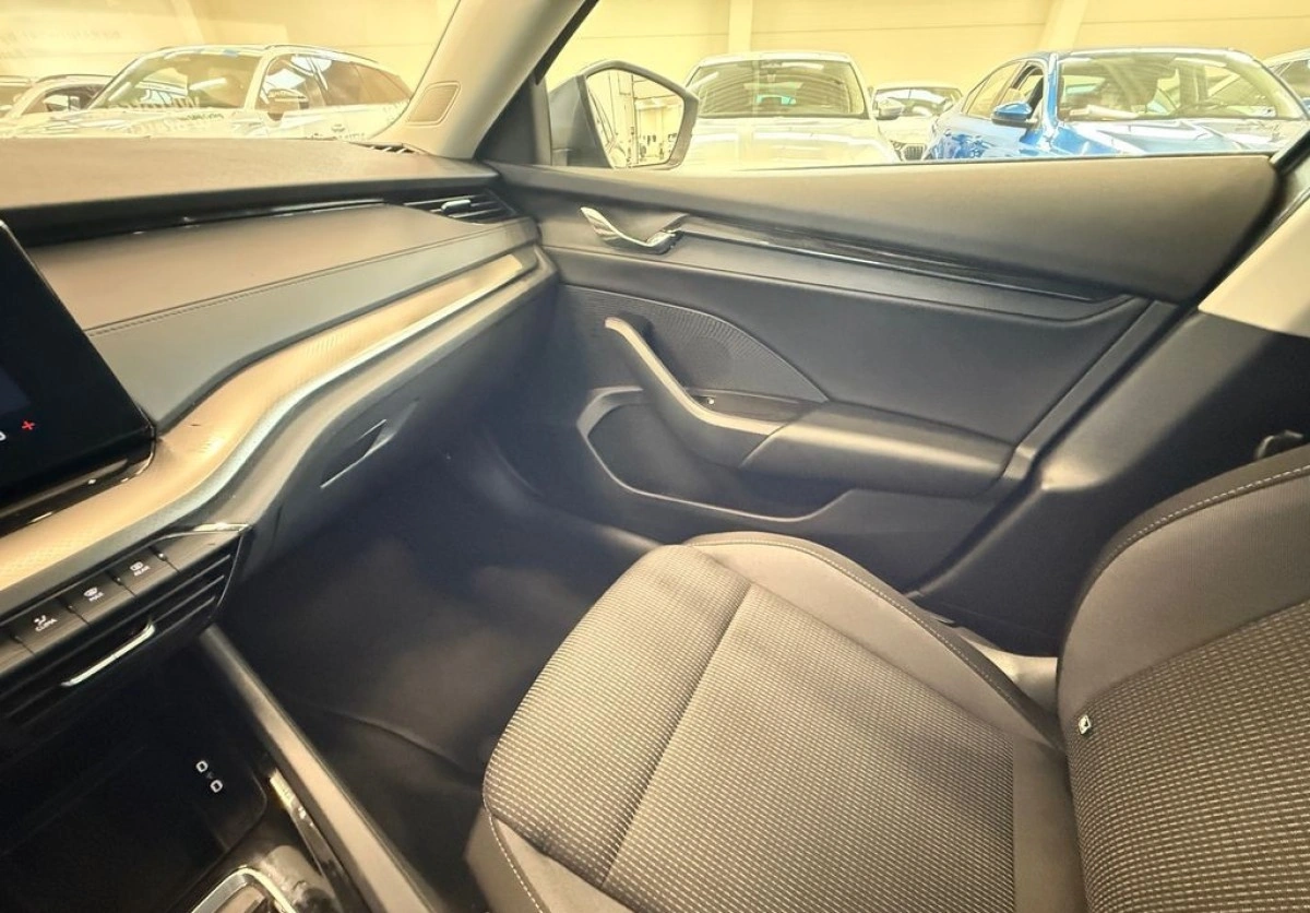 Skoda Octavia - Zdjęcie 28