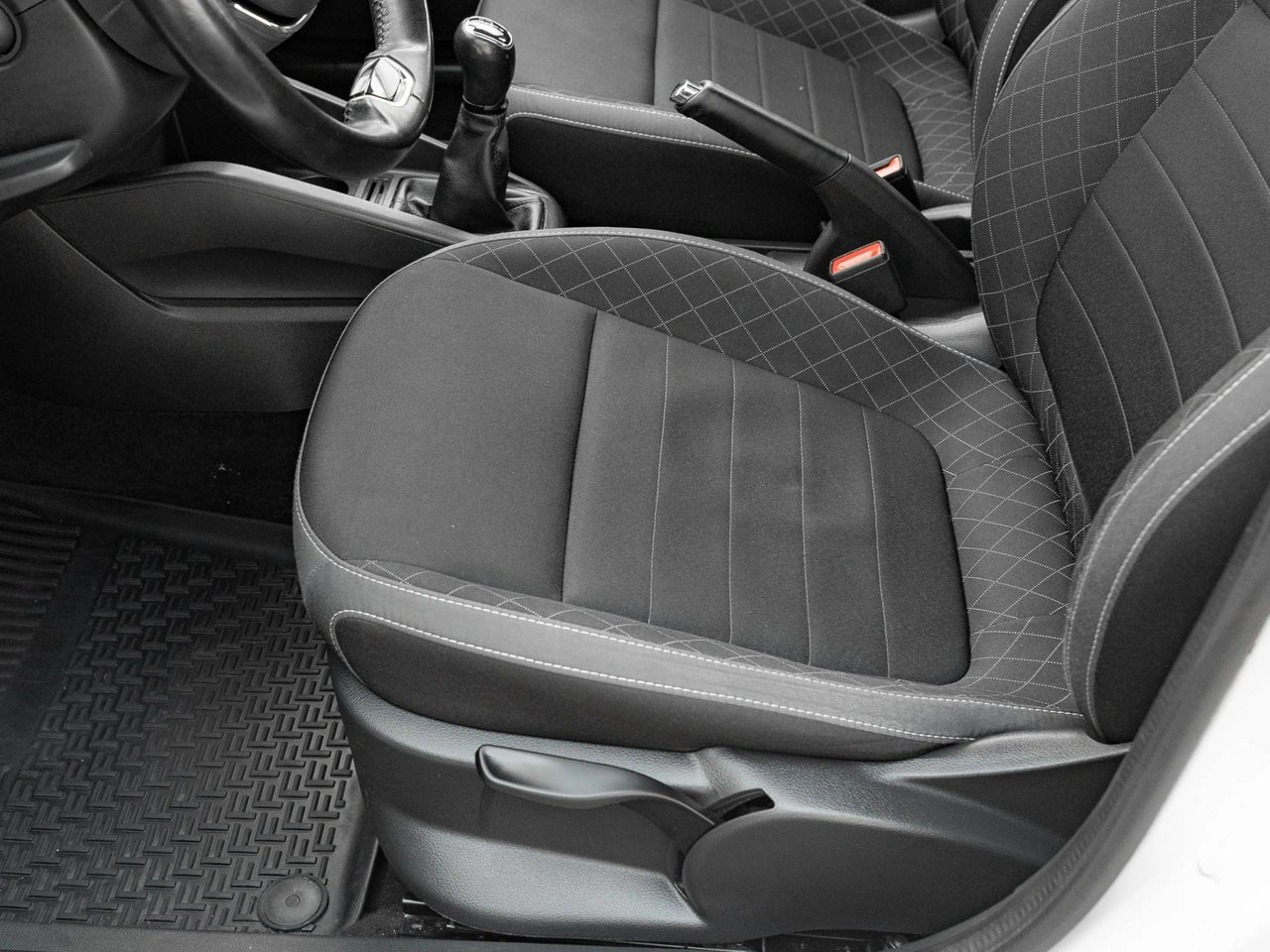 Skoda Fabia - Zdjęcie 9